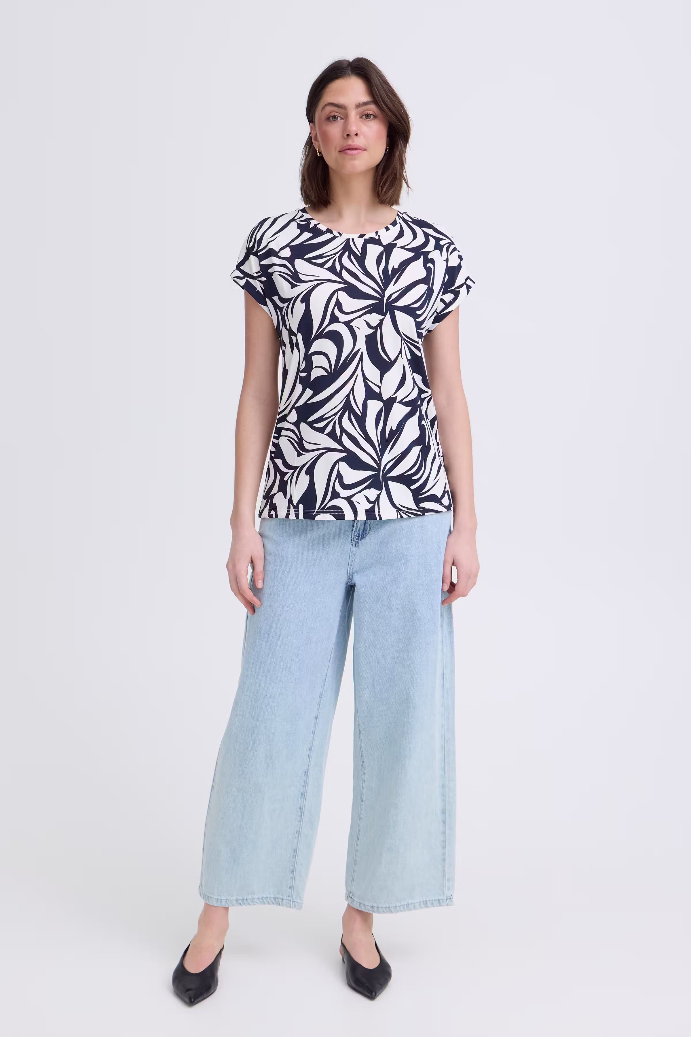 FRSEEN T-shirt LOOKBOOK FRONT 20610634-900010587
