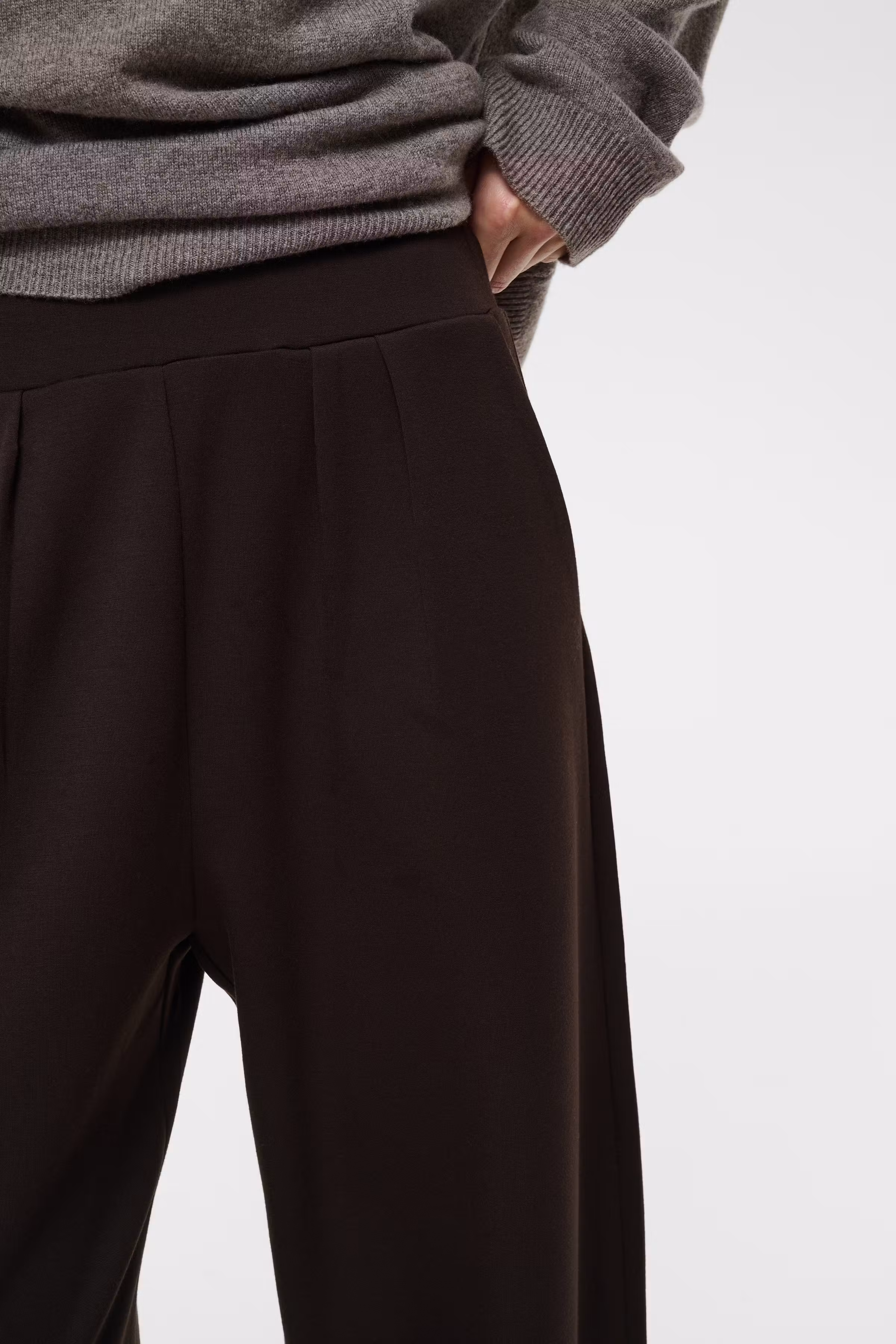 CleIW Hose LOOKBOOK DETAIL 30111399-191109