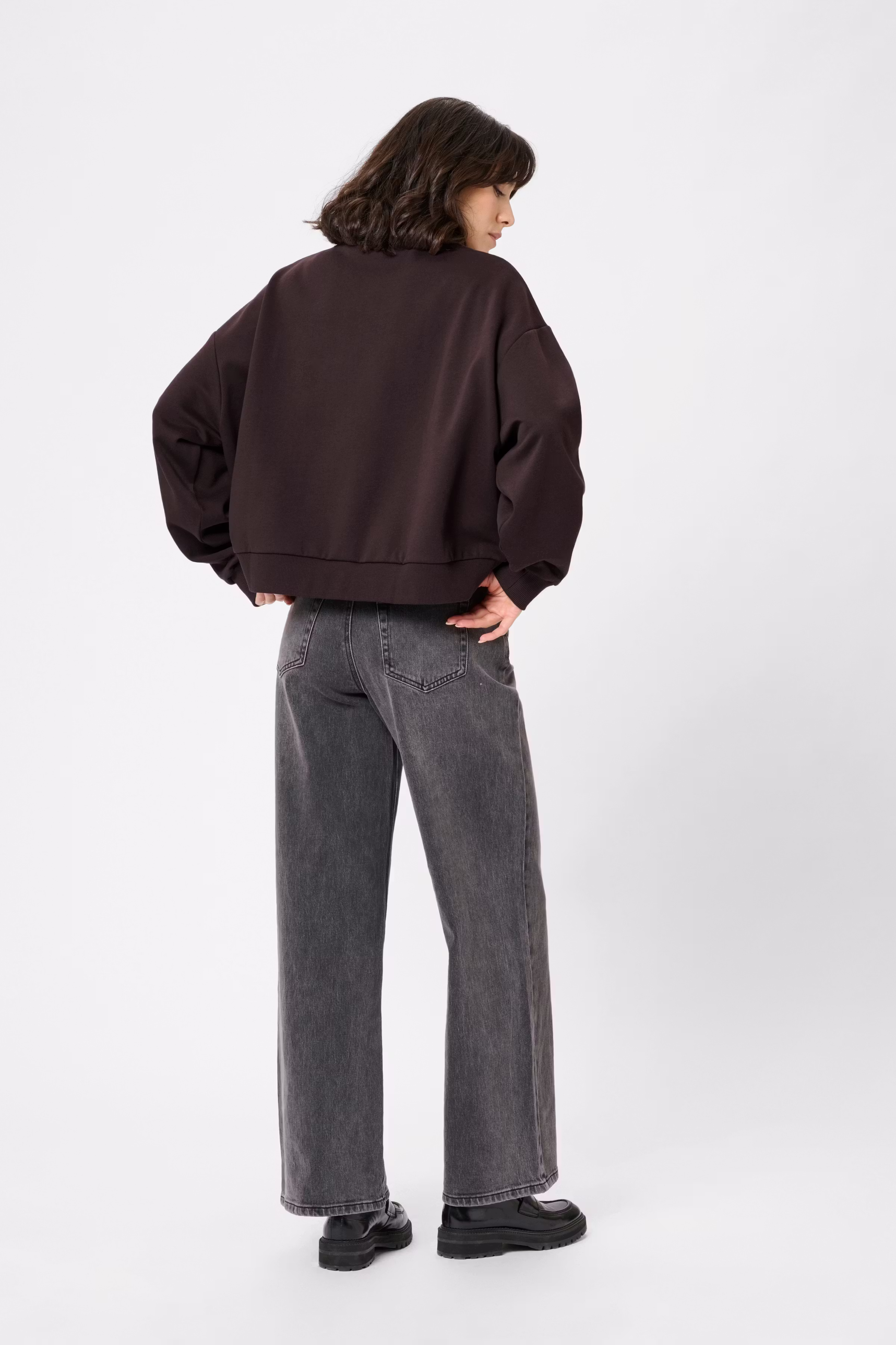 KAlise Sweatshirt LOOKBOOK BACK 10510868-191111