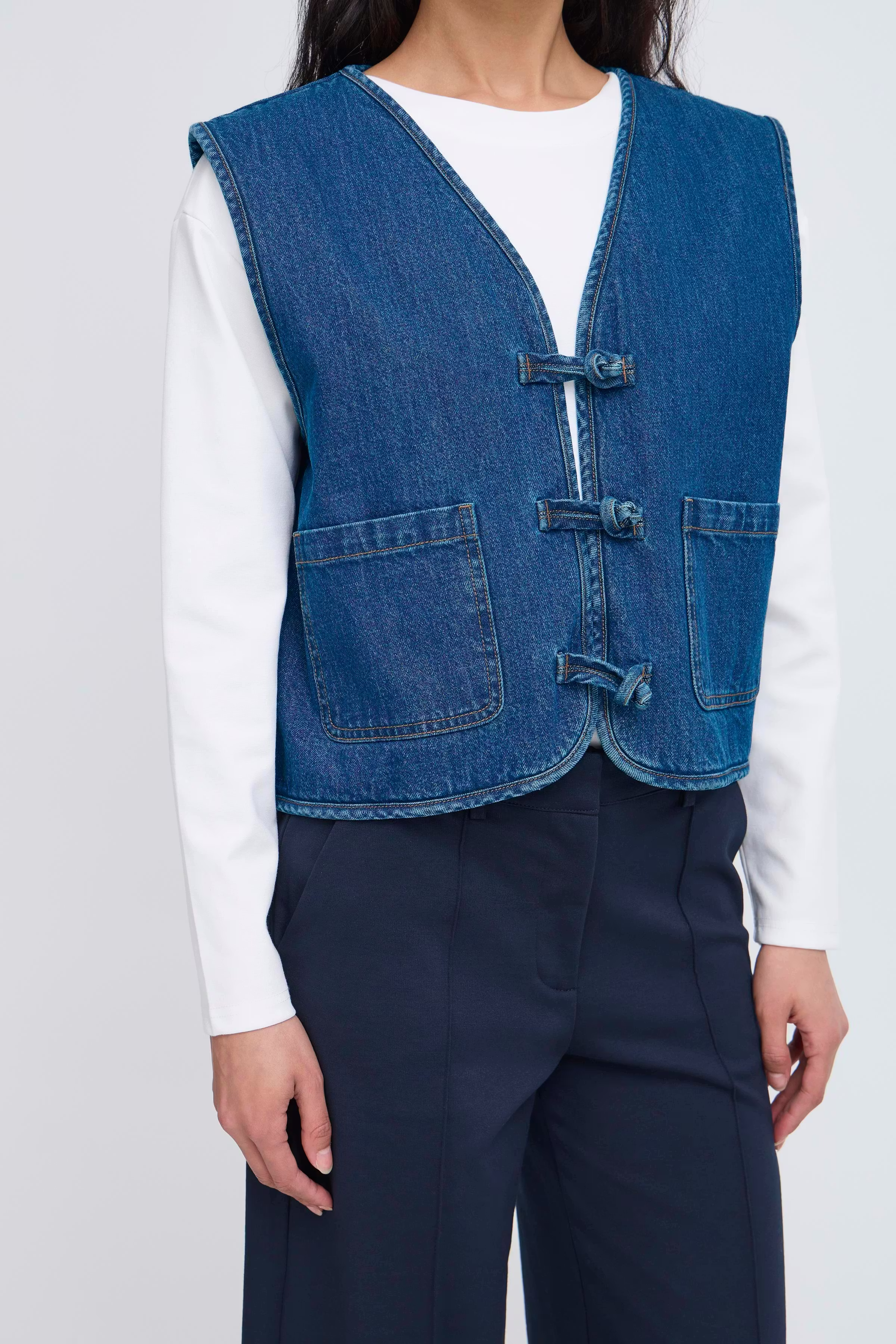 IHPELLIE Weste LOOKBOOK DETAIL 20124067-200339