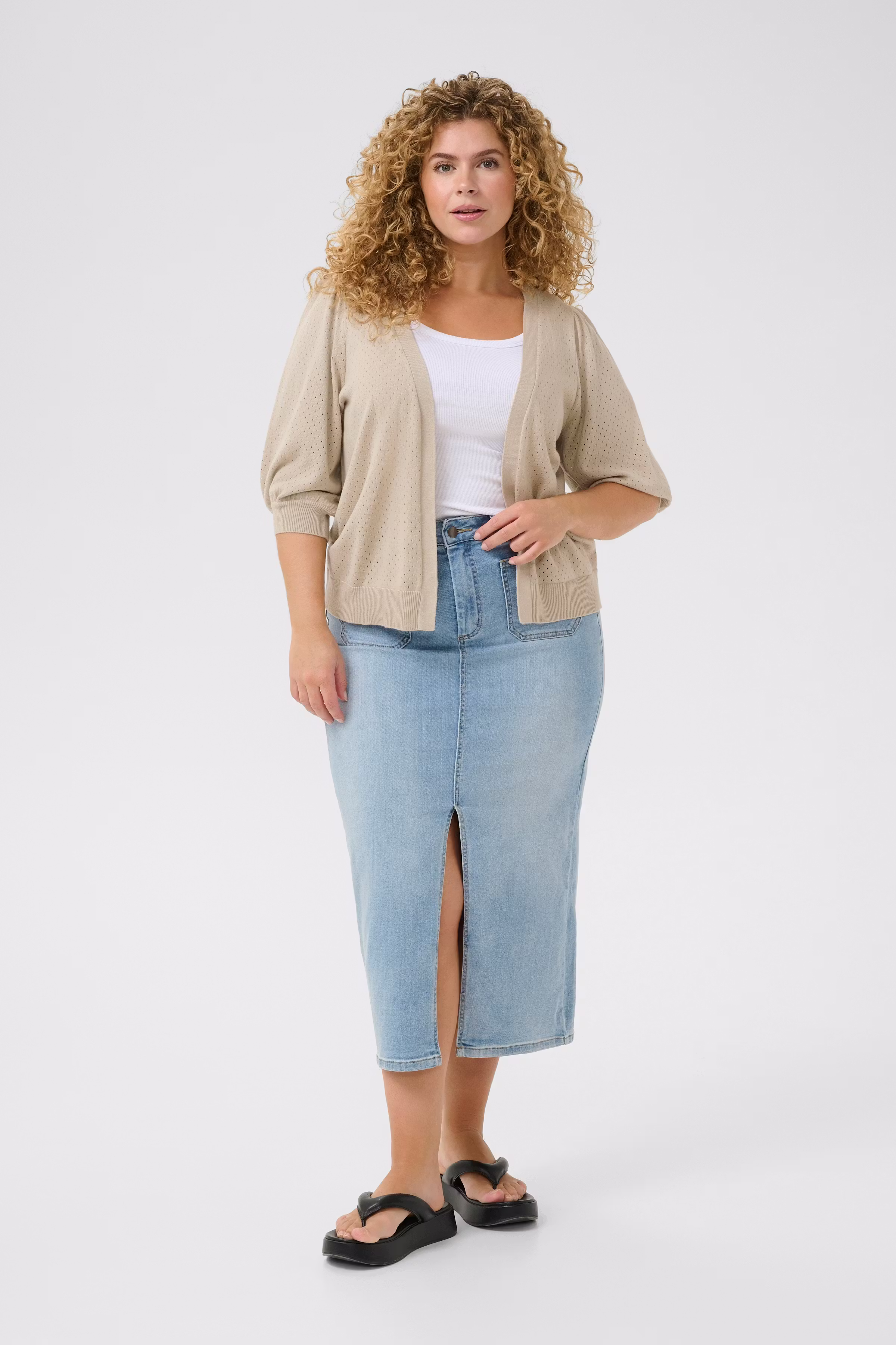 KCdalina Cardigan LOOKBOOK FRONT 10580885-151305