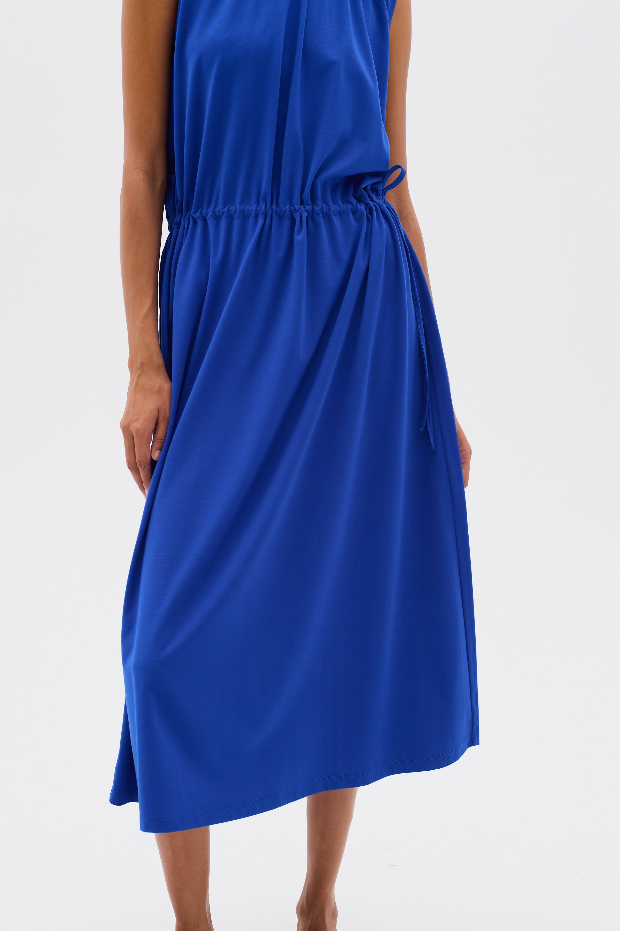 HivieraIW Dress LOOKBOOK FRONT 30110389-193952