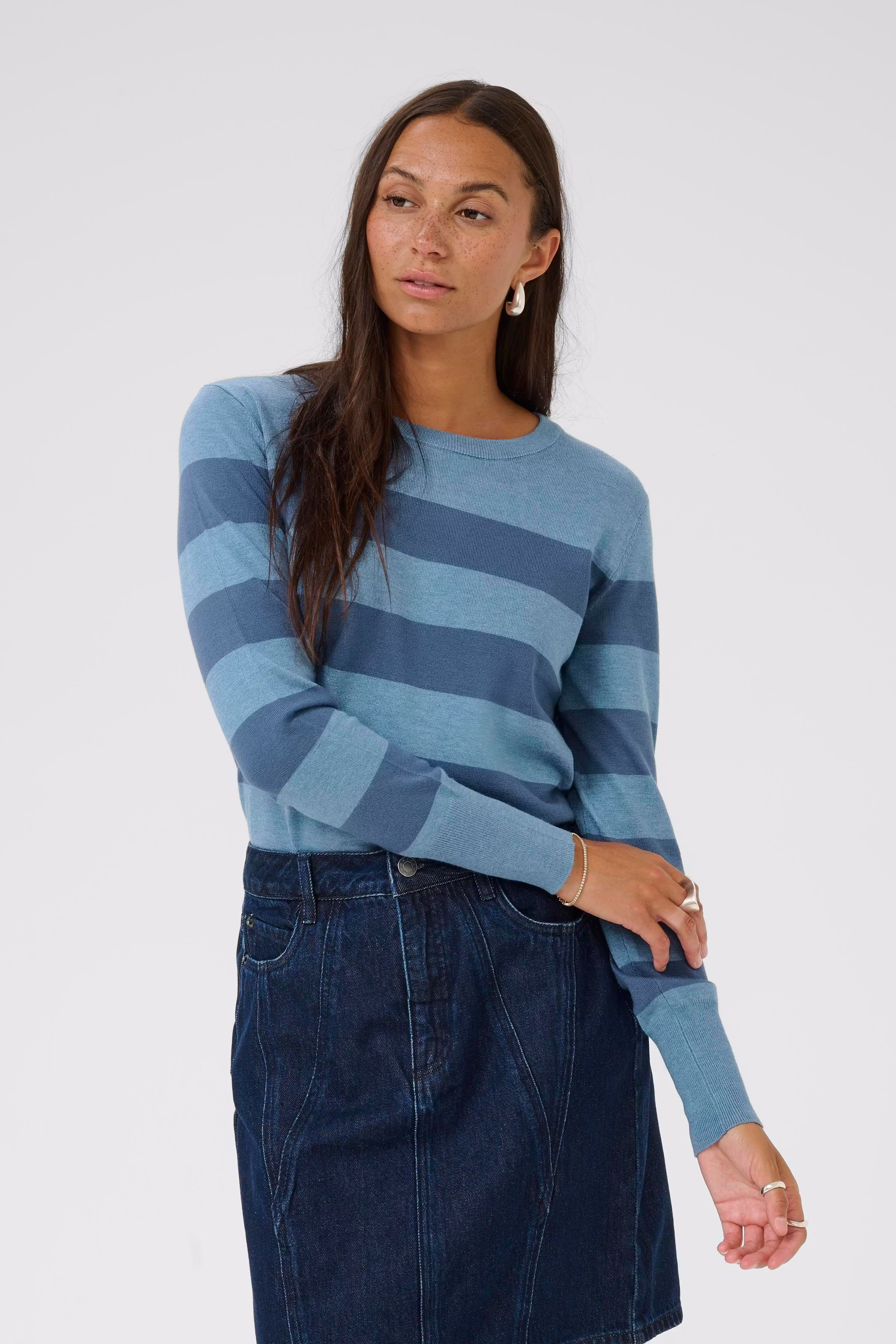 KAlizza Pullover LOOKBOOK FRONT 10509065-108415