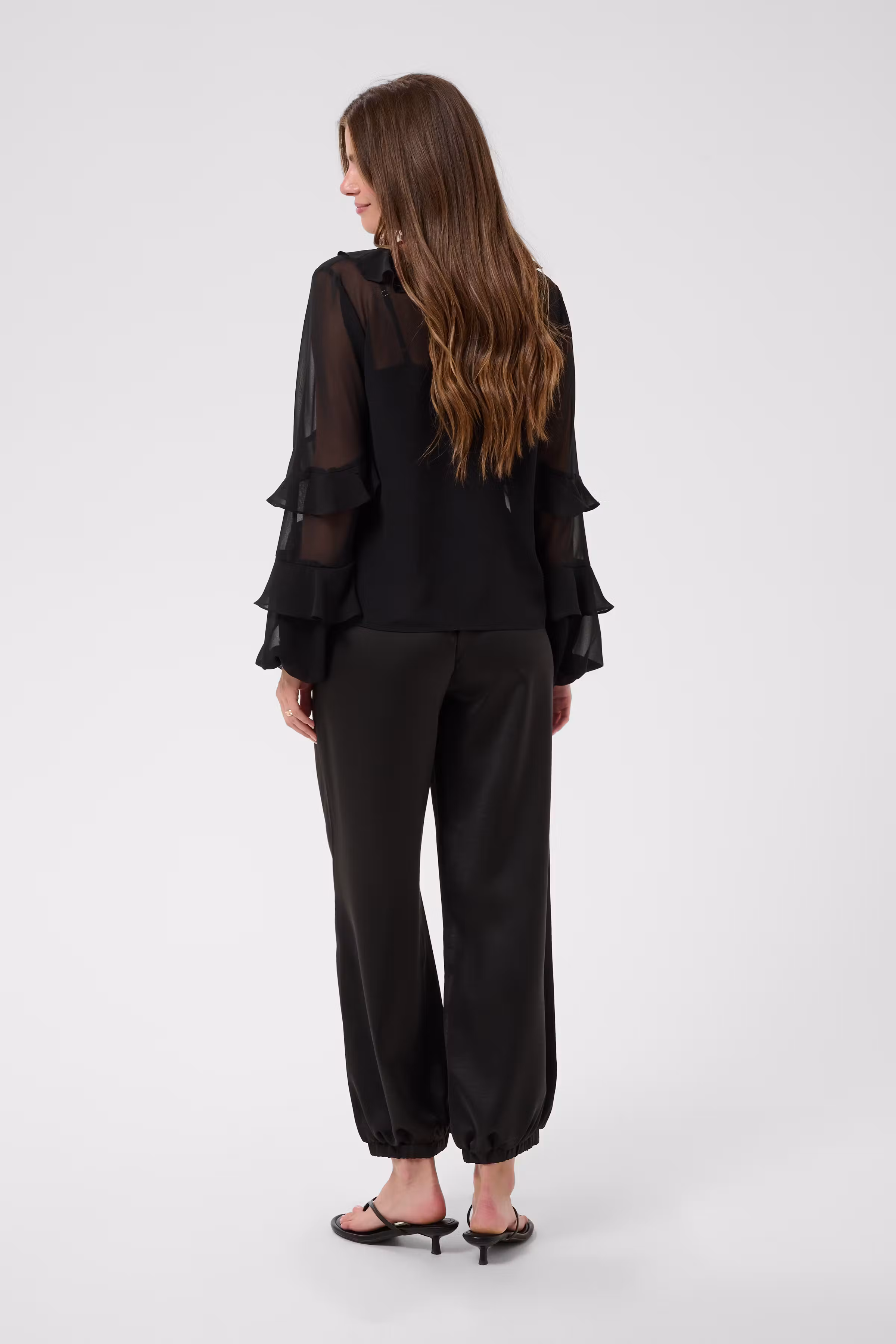 CRFrancy Blouse LOOKBOOK BACK 10615571-100120