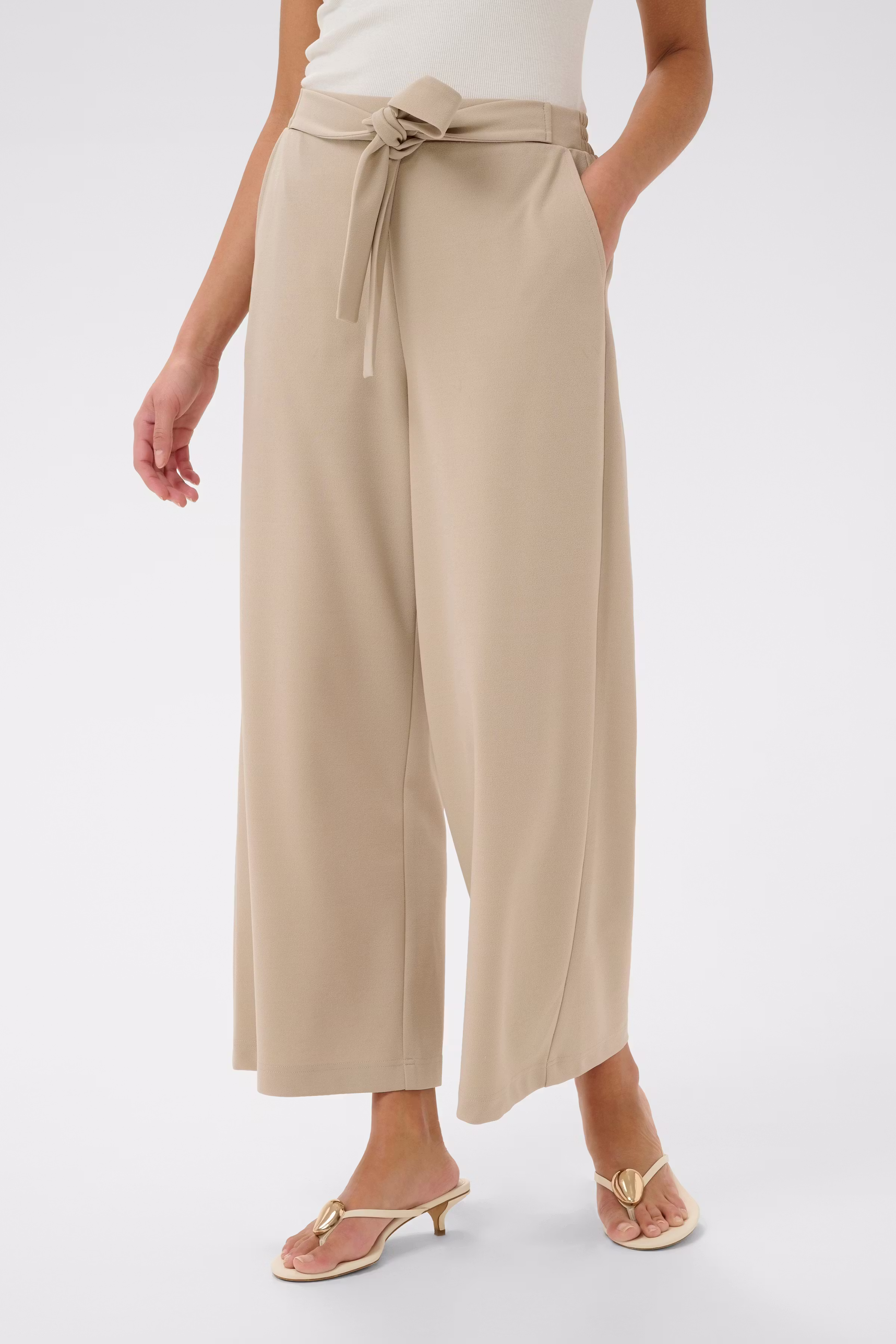 KAphoebe Hose LOOKBOOK FRONT 10511244-151305