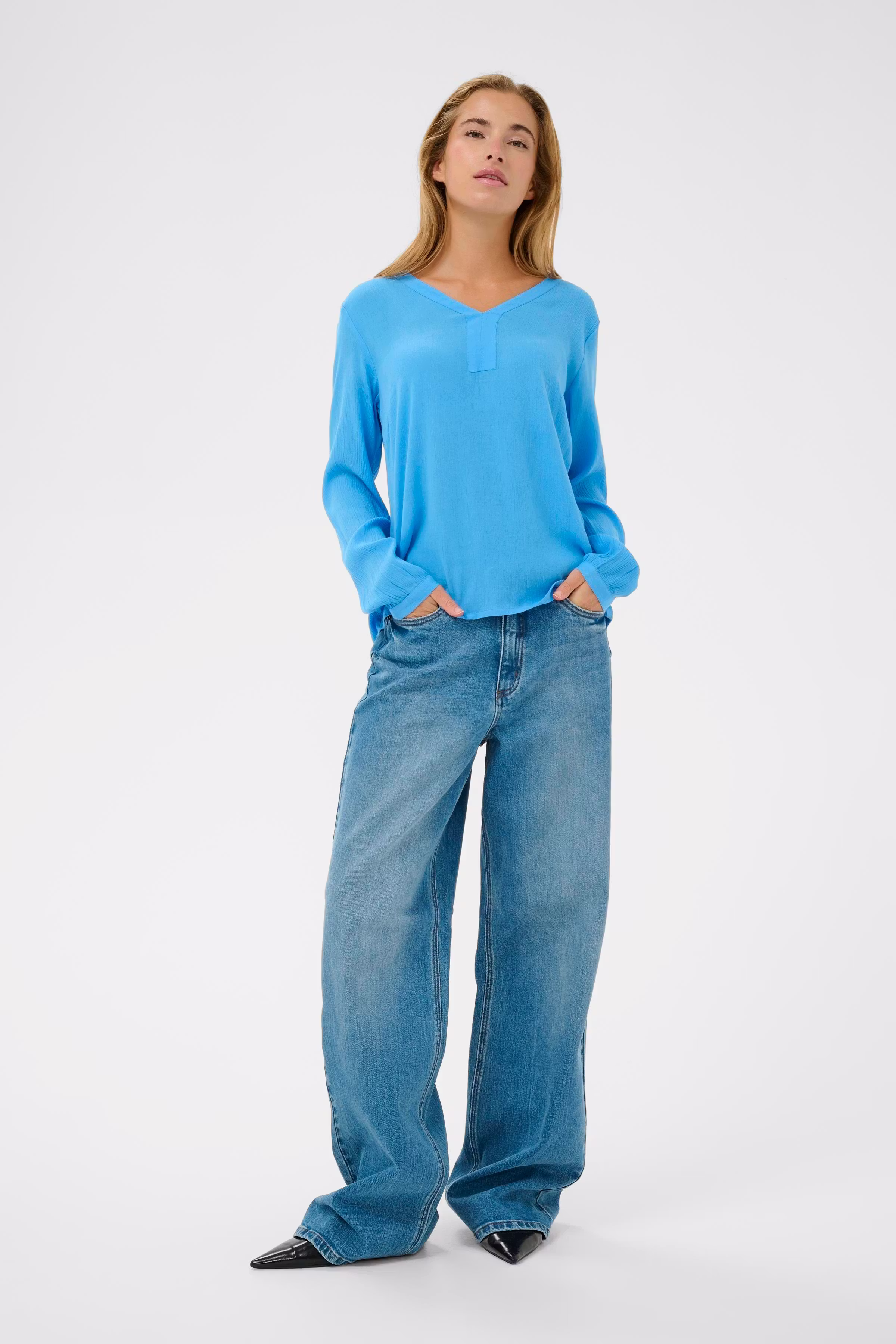 KAamber Bluse LOOKBOOK FRONT 501032-174139