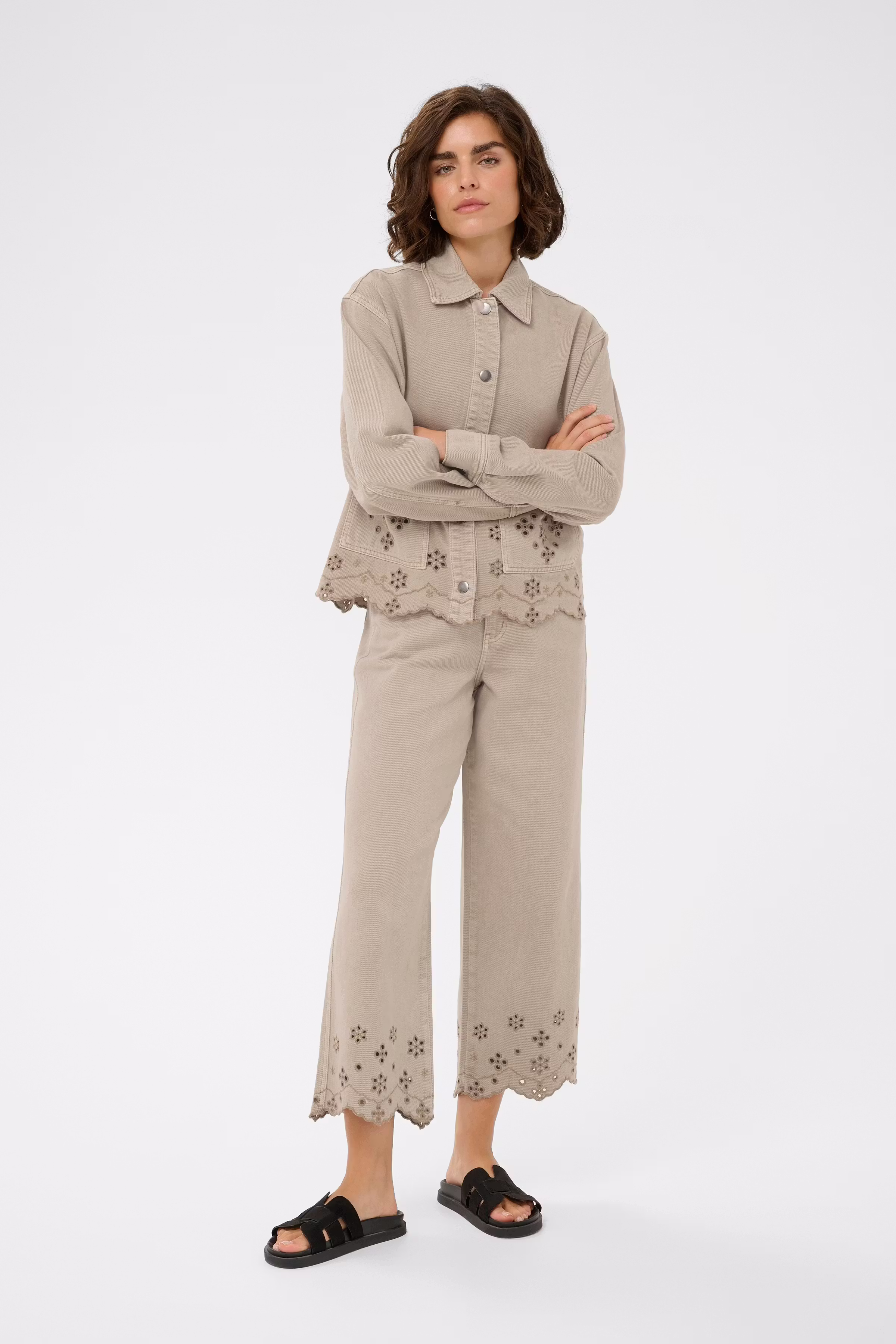 KAmimi Jeans LOOKBOOK FRONT 10511634-151305