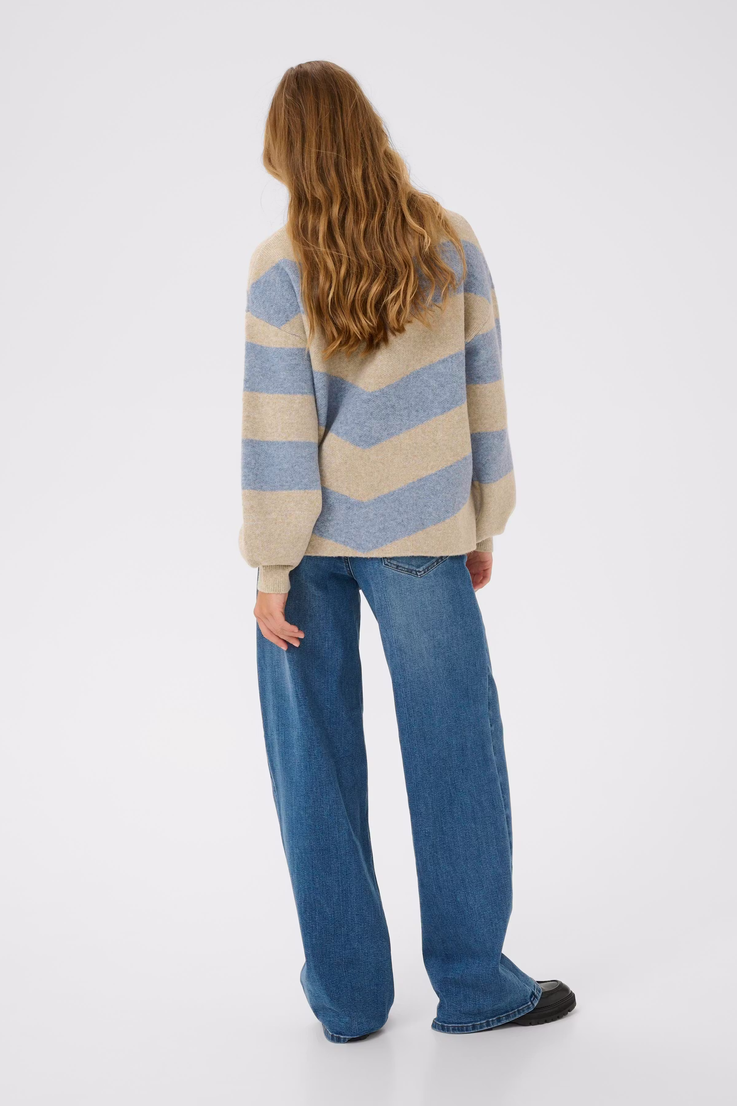 KAverana Pullover LOOKBOOK BACK 10509061-108775