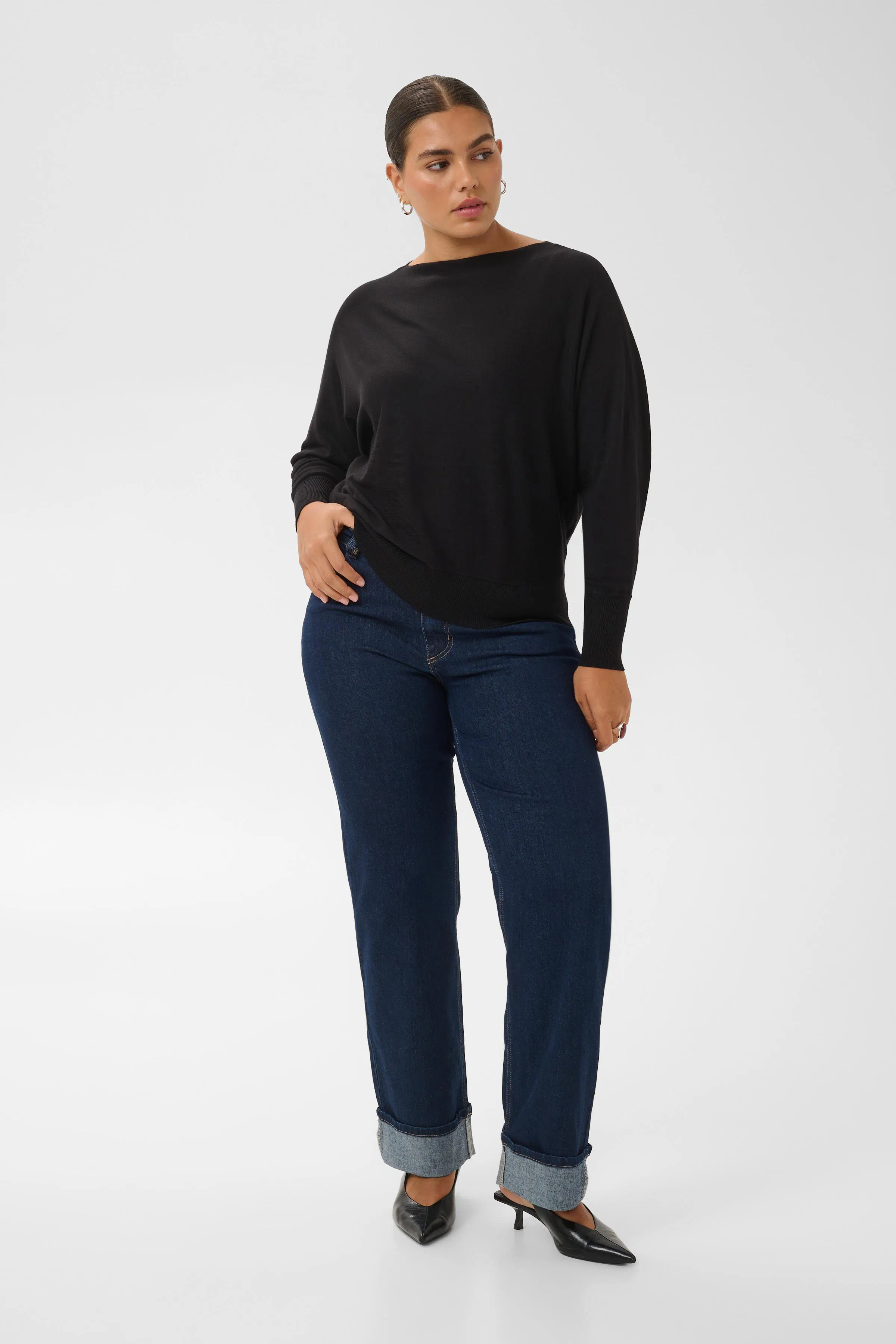 KClizzy Pullover LOOKBOOK FRONT 10584592-100121