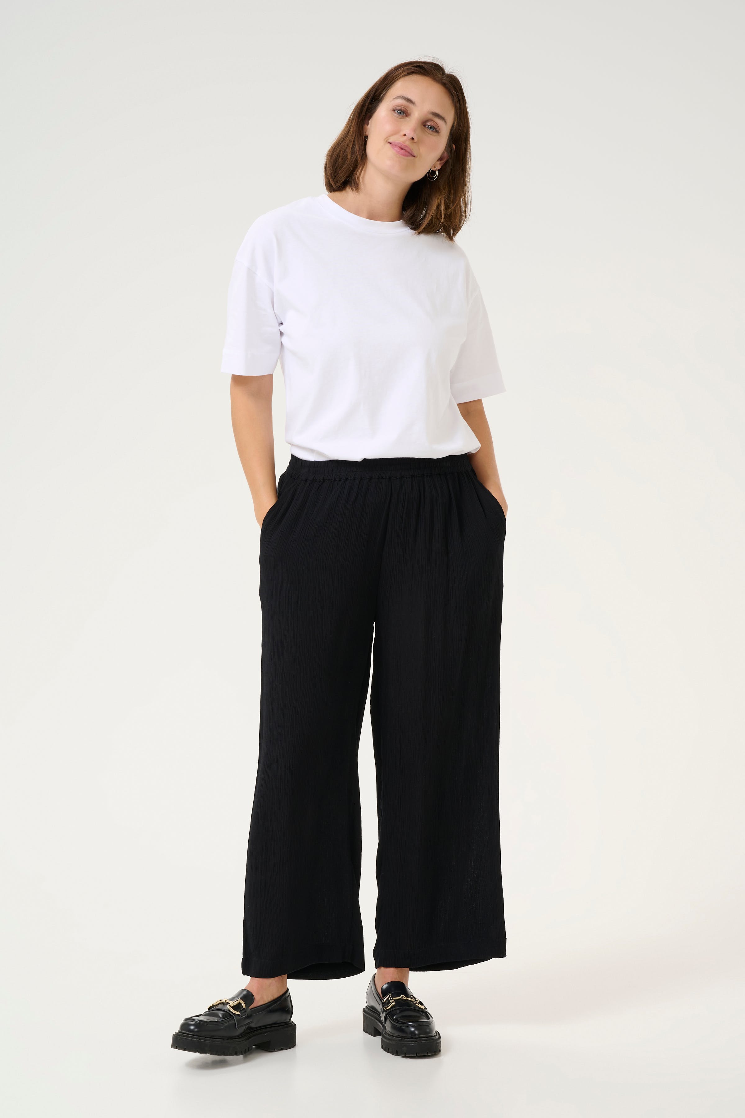 KAdacia Trousers LOOKBOOK FRONT 10506454-100121