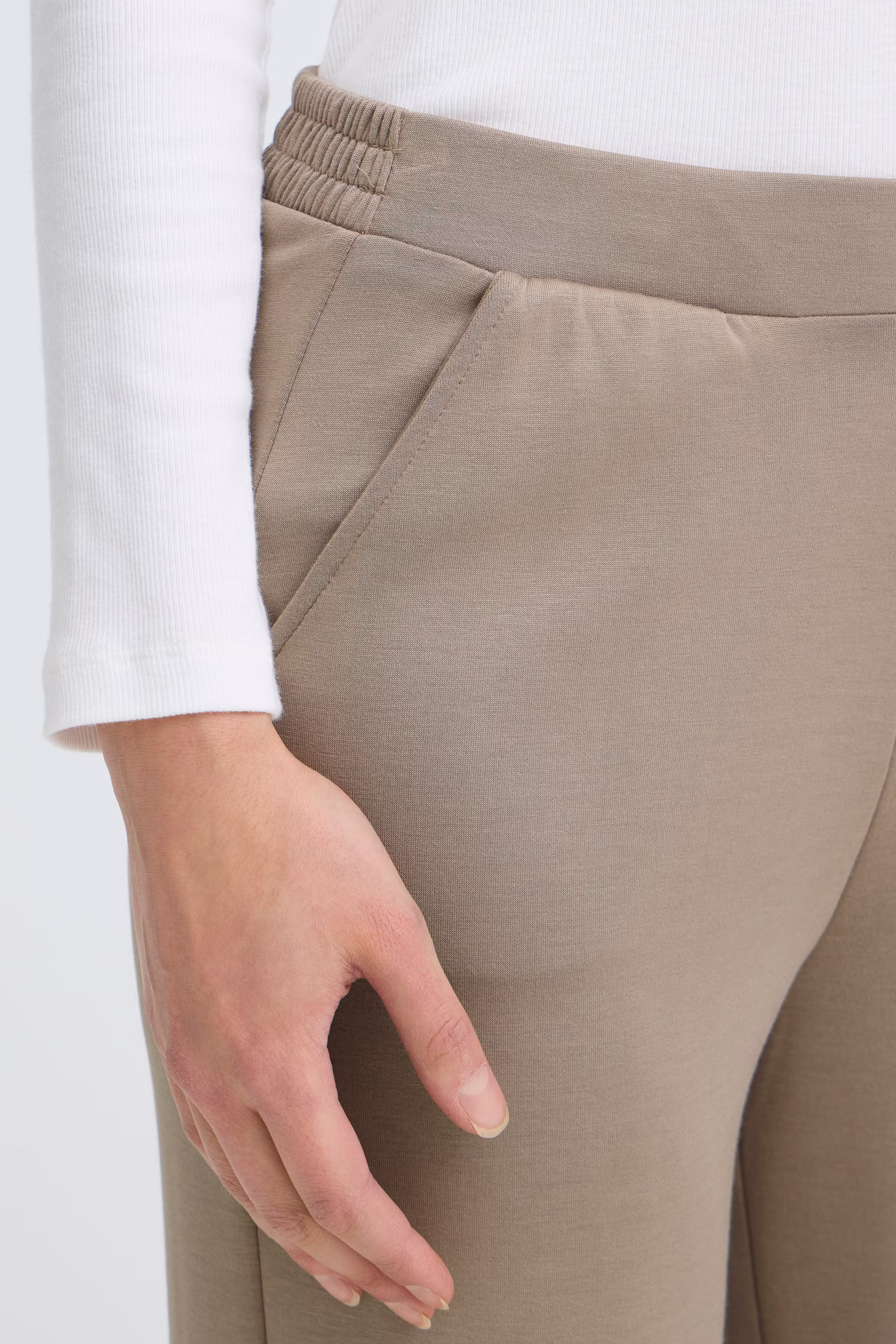 FRAURORA Trousers LOOKBOOK DETAIL 20615556-170807