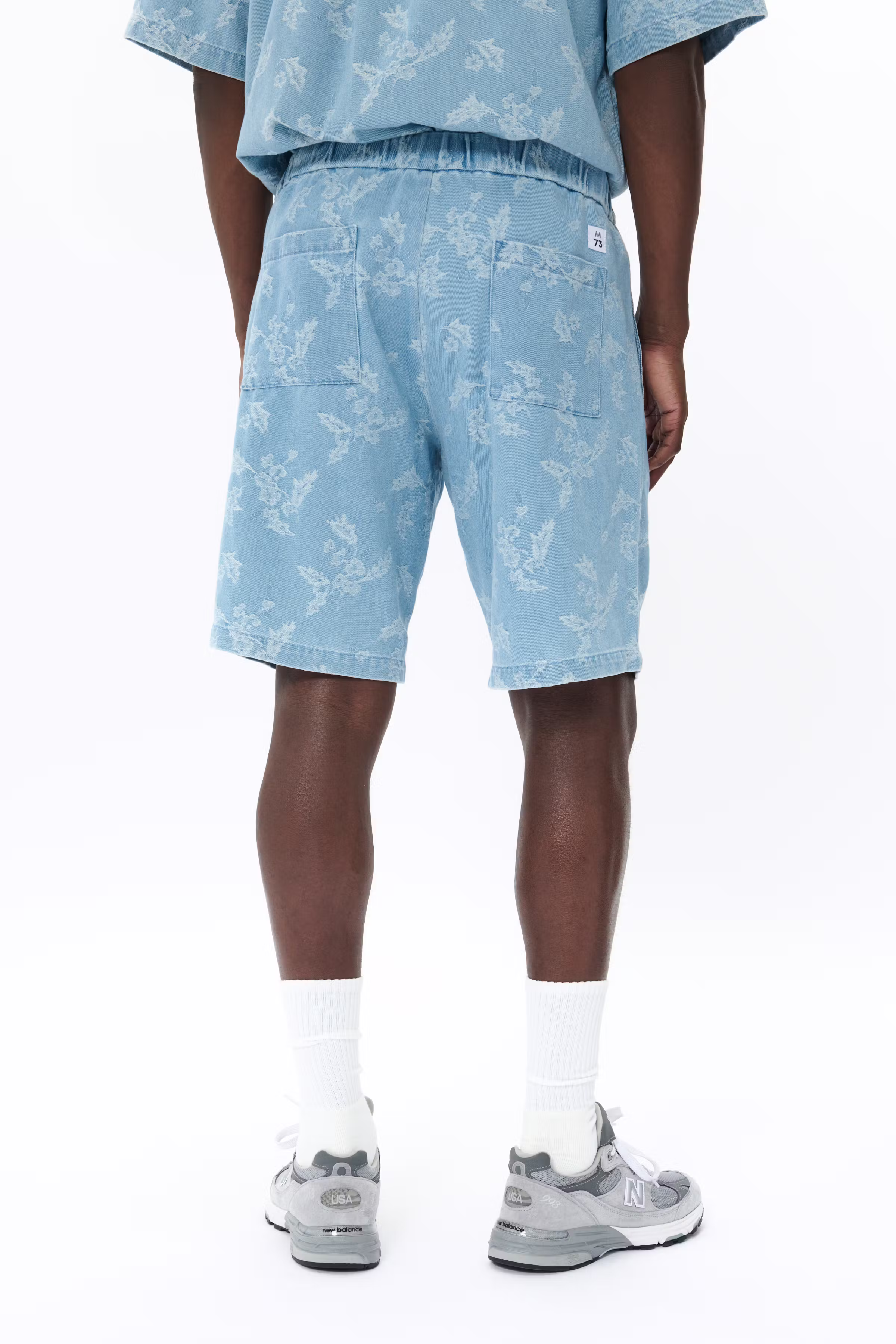MAlyle Shorts LOOKBOOK BACK 30208127-300280