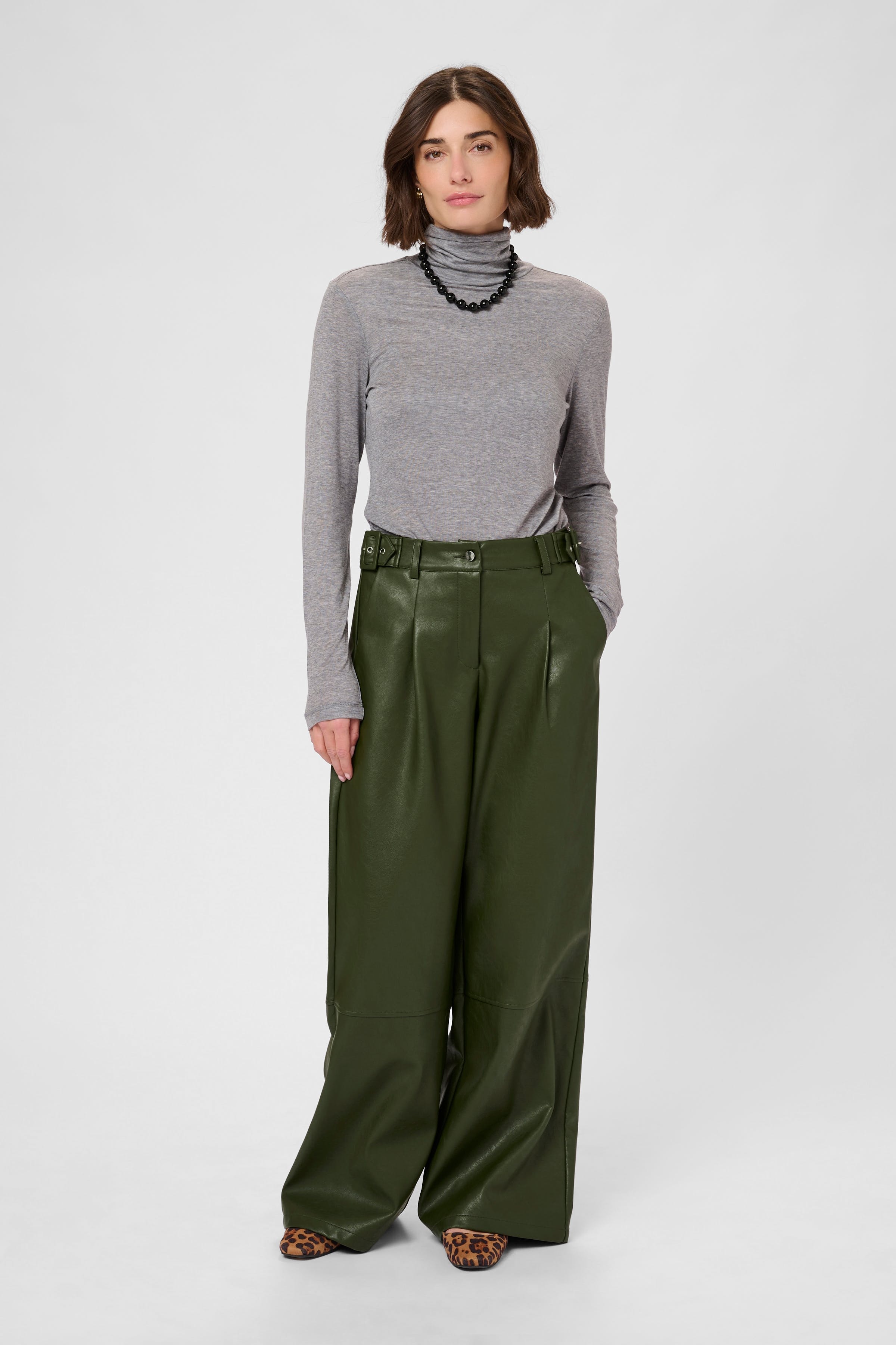 CUlilli Faux leather trousers LOOKBOOK FRONT 50112252-190419
