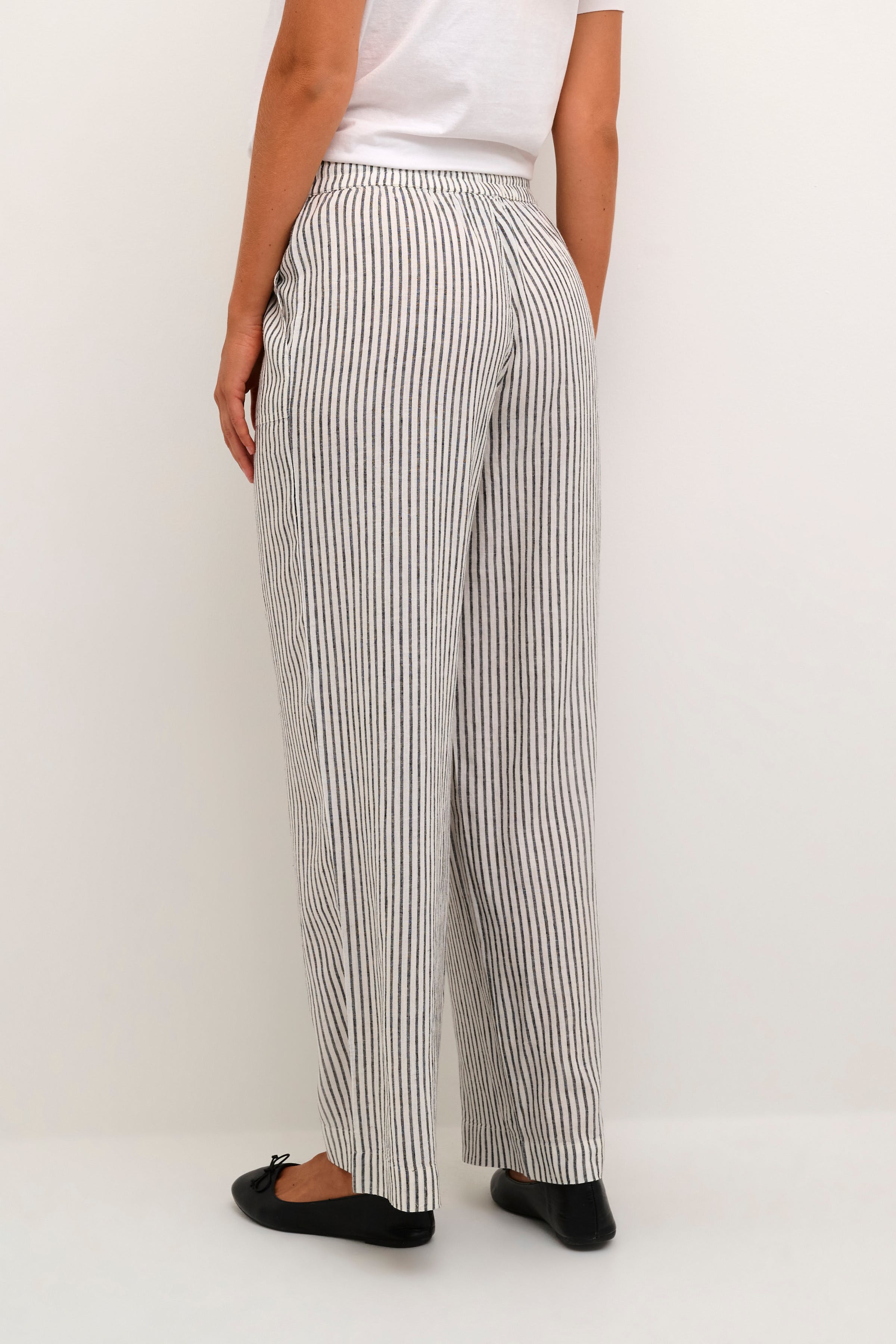 KAmilia Broek LOOKBOOK BACK 10508314-105465