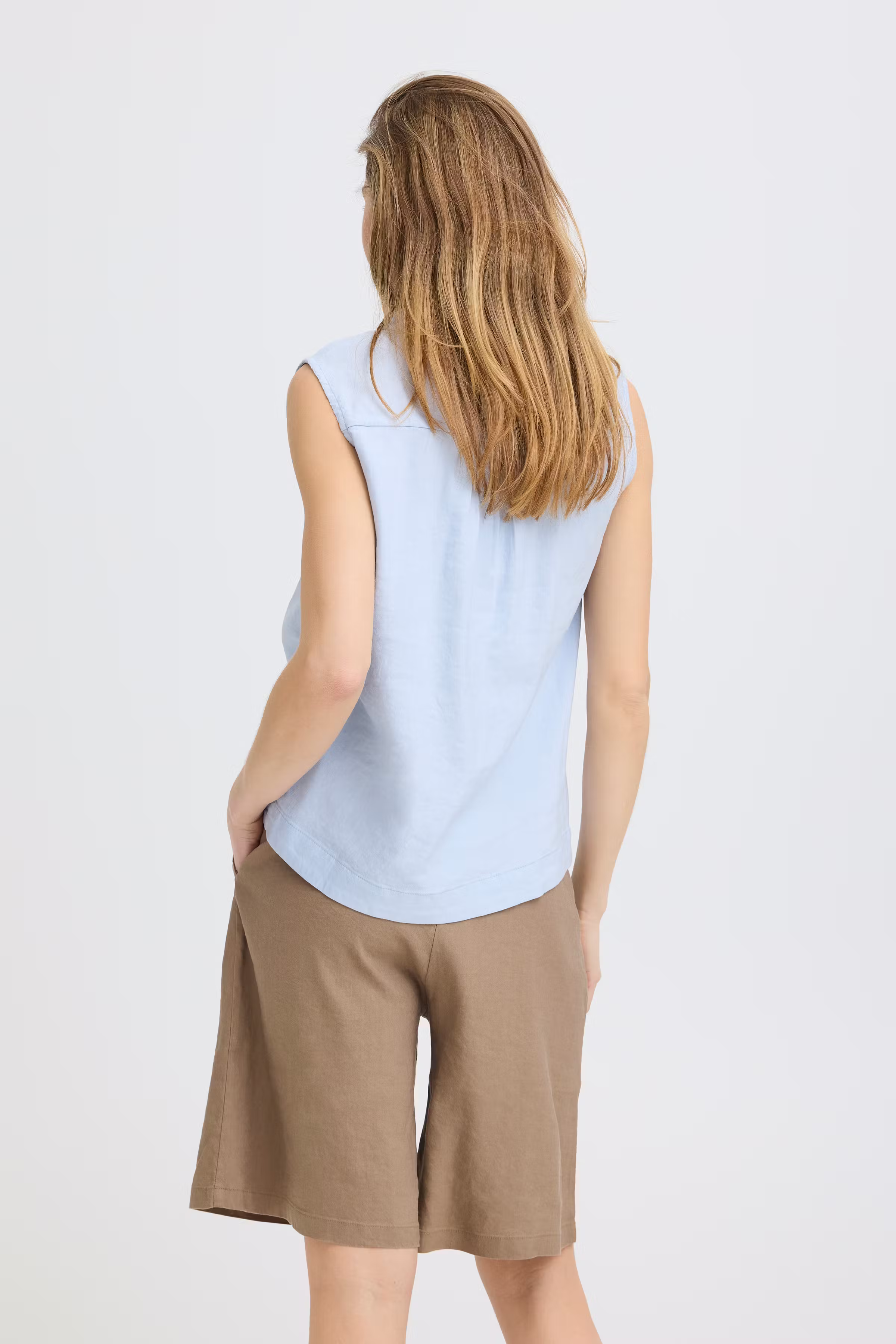 PZLUCA Blouse LOOKBOOK BACK 50210439-154031