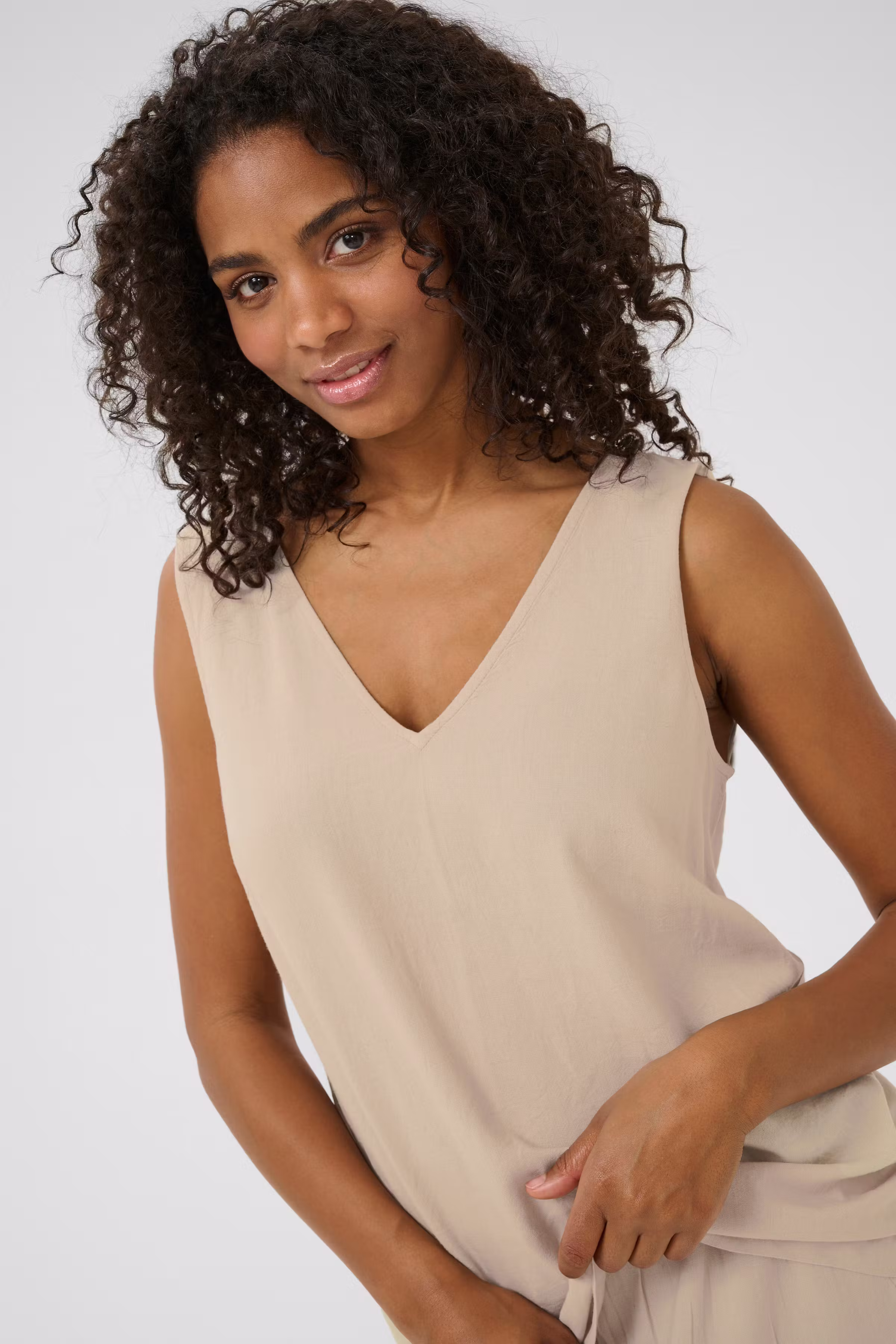 KAmilia Linen Top LOOKBOOK DETAIL 10508426-151305