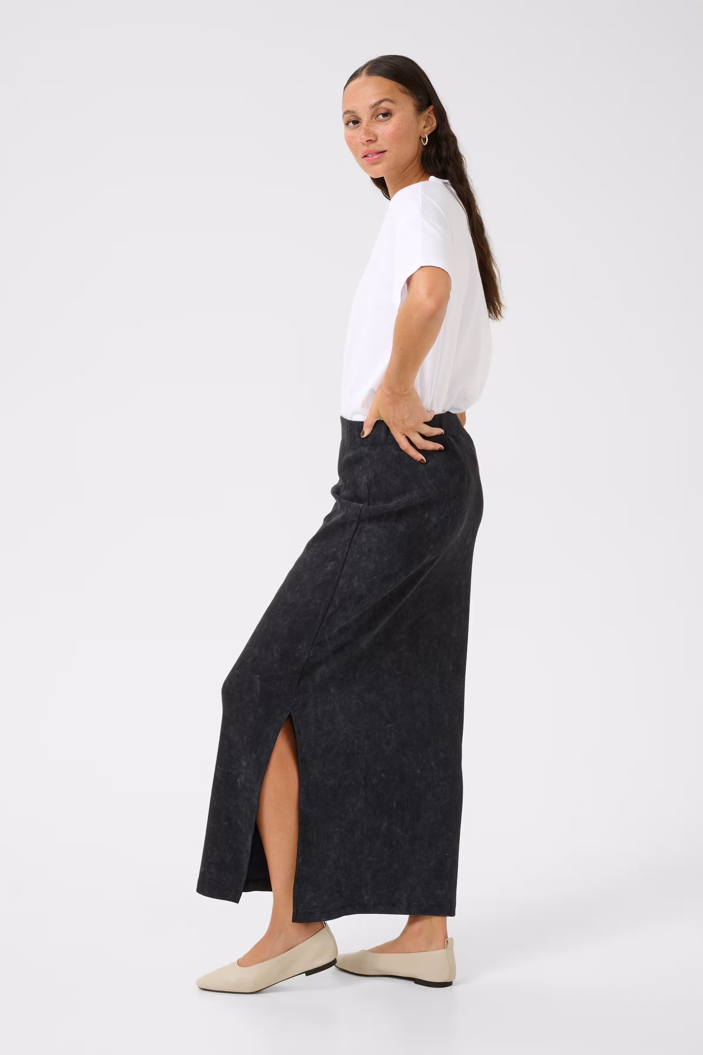 KAdodal Skirt LOOKBOOK BACK 10509880-107404