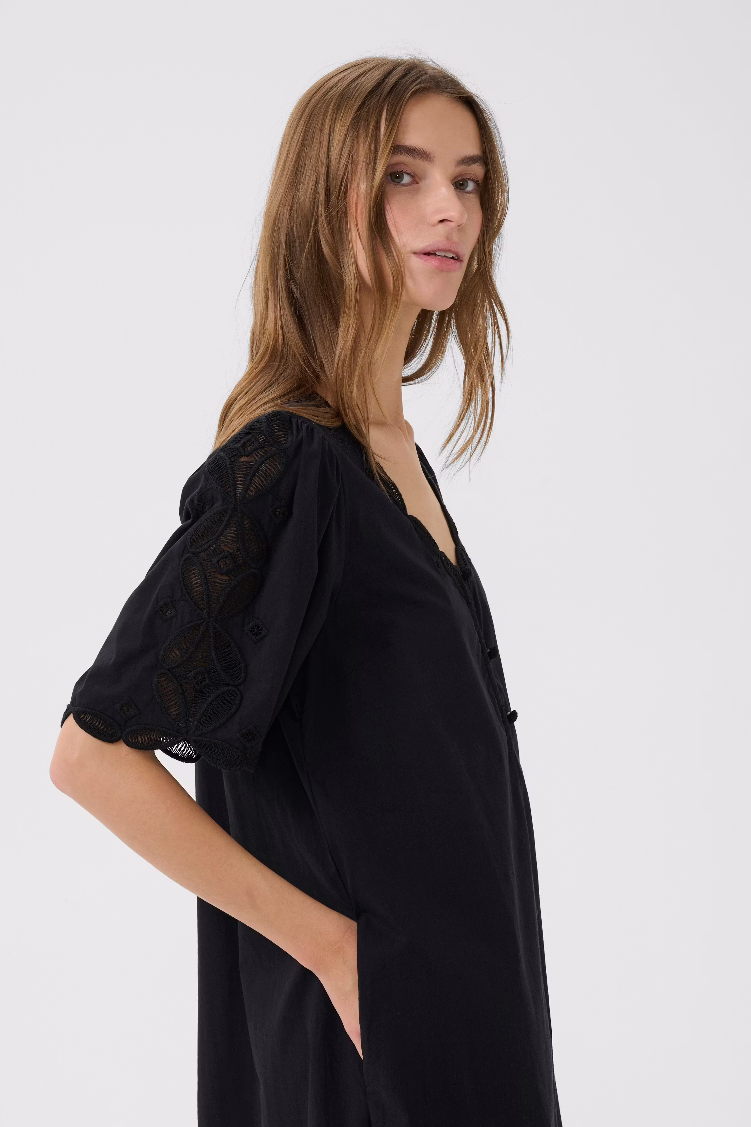 KBErlinda Dress LOOKBOOK DETAIL 10105912-194008