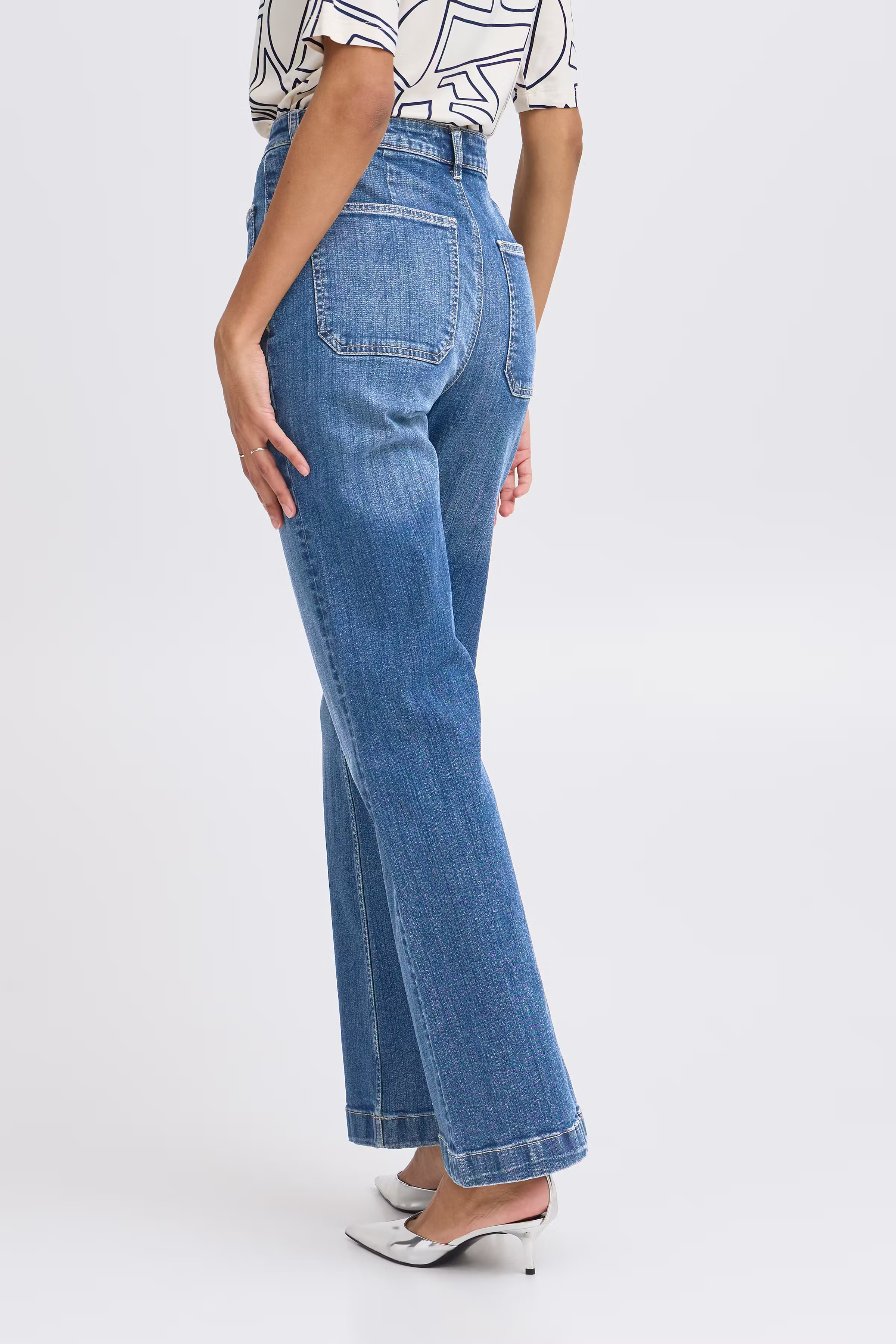 BYKOMMA Jeans LOOKBOOK BACK 20816177-200461