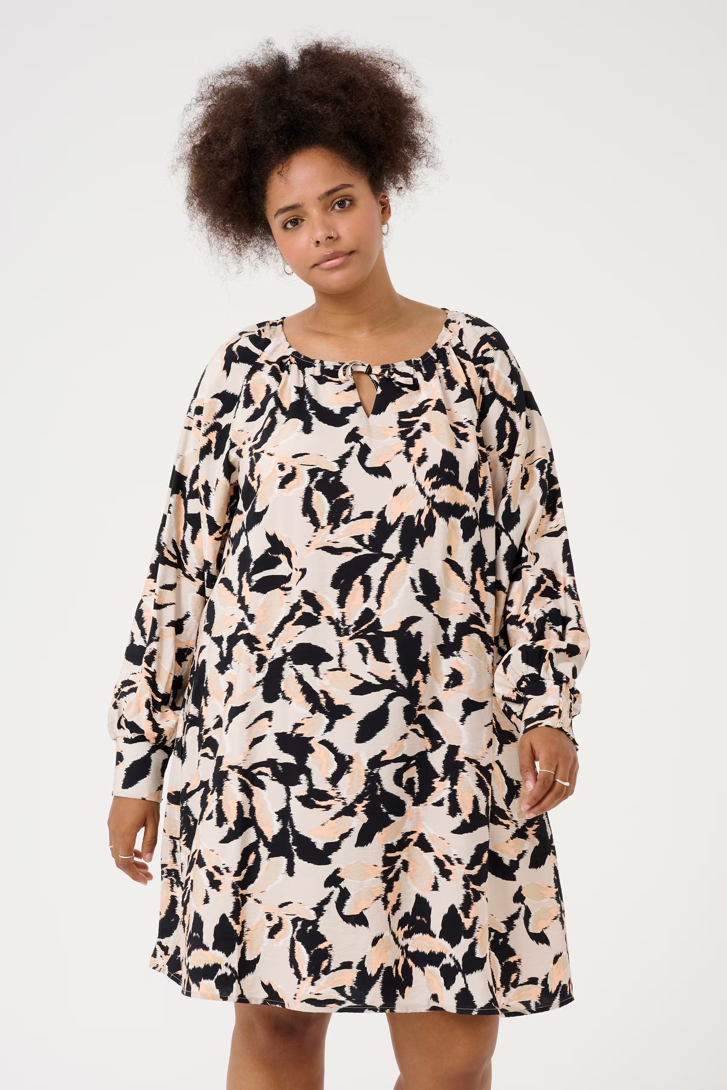 KCpaca Kjole LOOKBOOK FRONT 10583086-107096