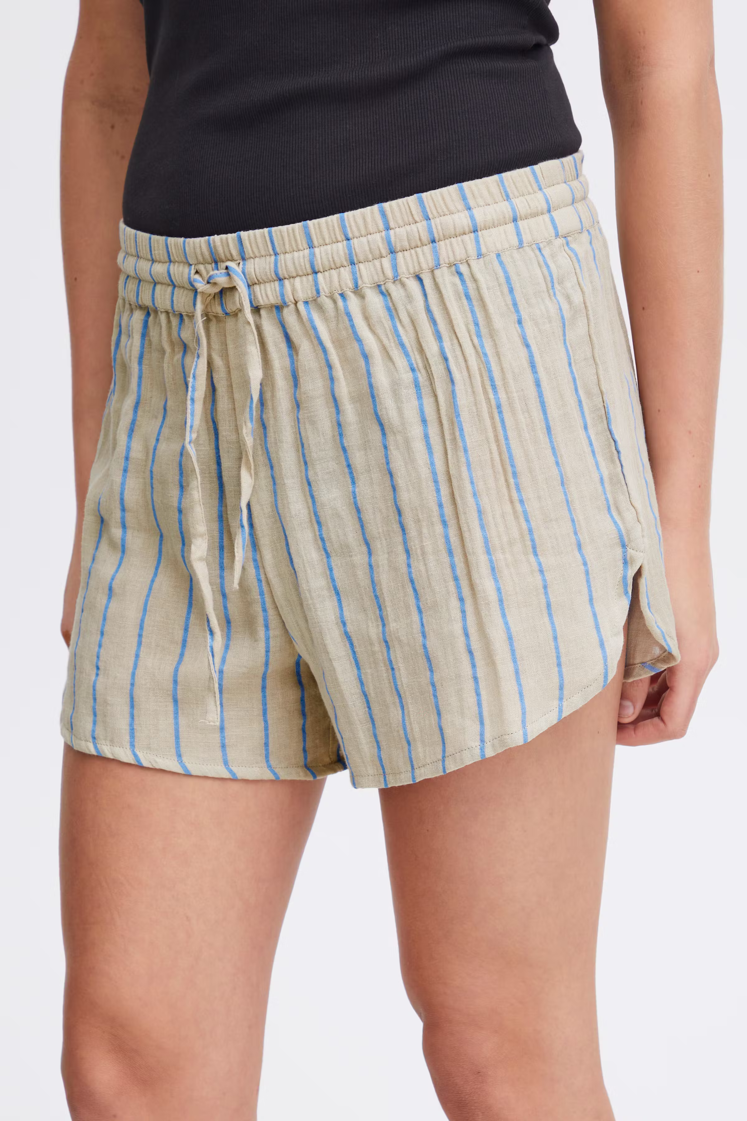 IAFOXA Shorts LOOKBOOK DETAIL 20120964-203320