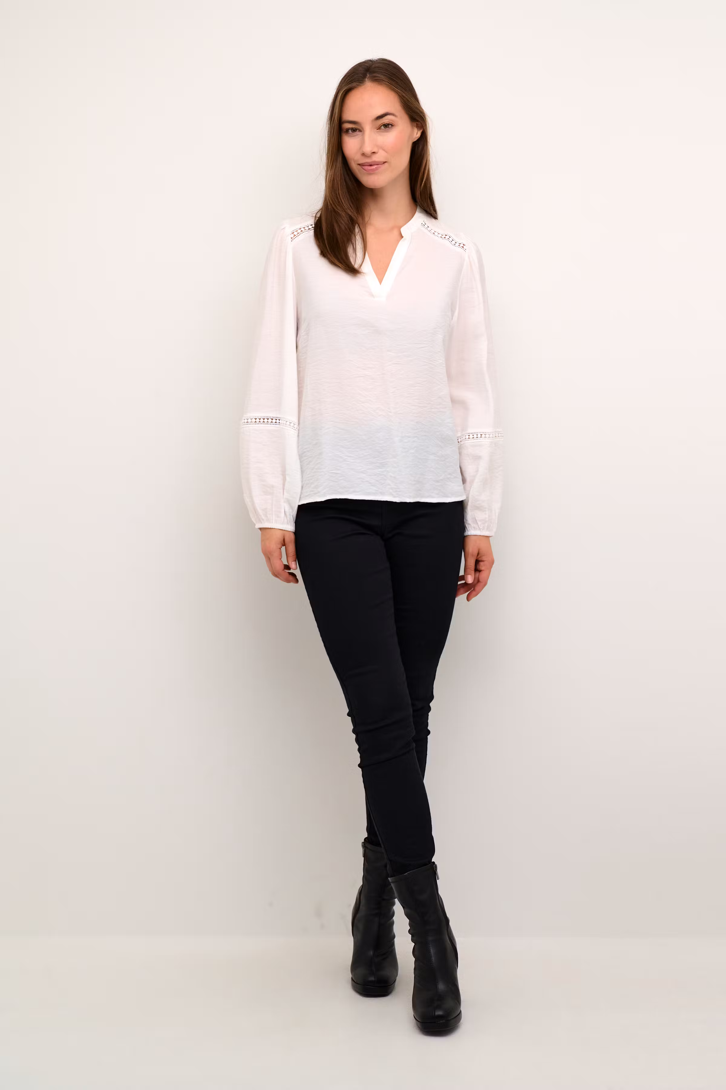 KAbloom Bluse LOOKBOOK FRONT 10507866-110602