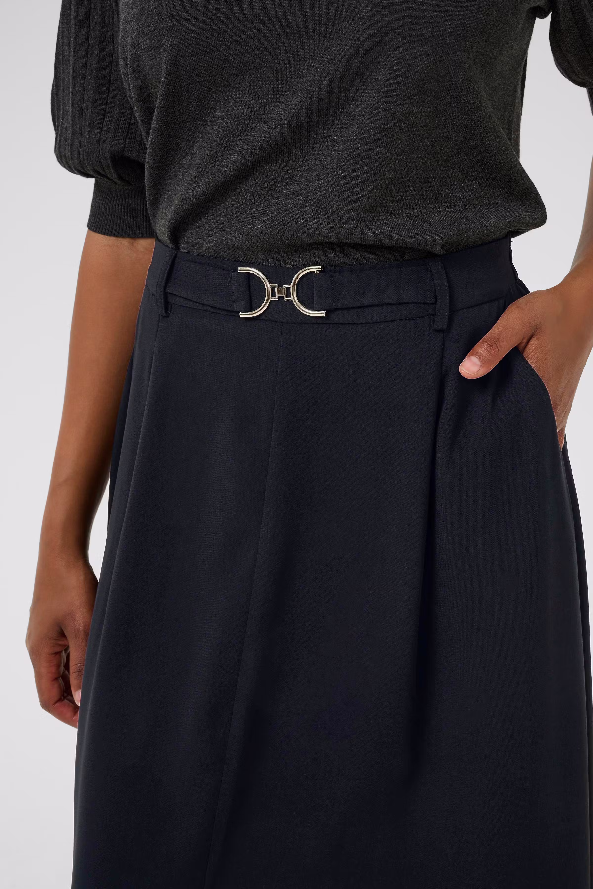 KAillis Skjørt LOOKBOOK DETAIL 10510511-100121