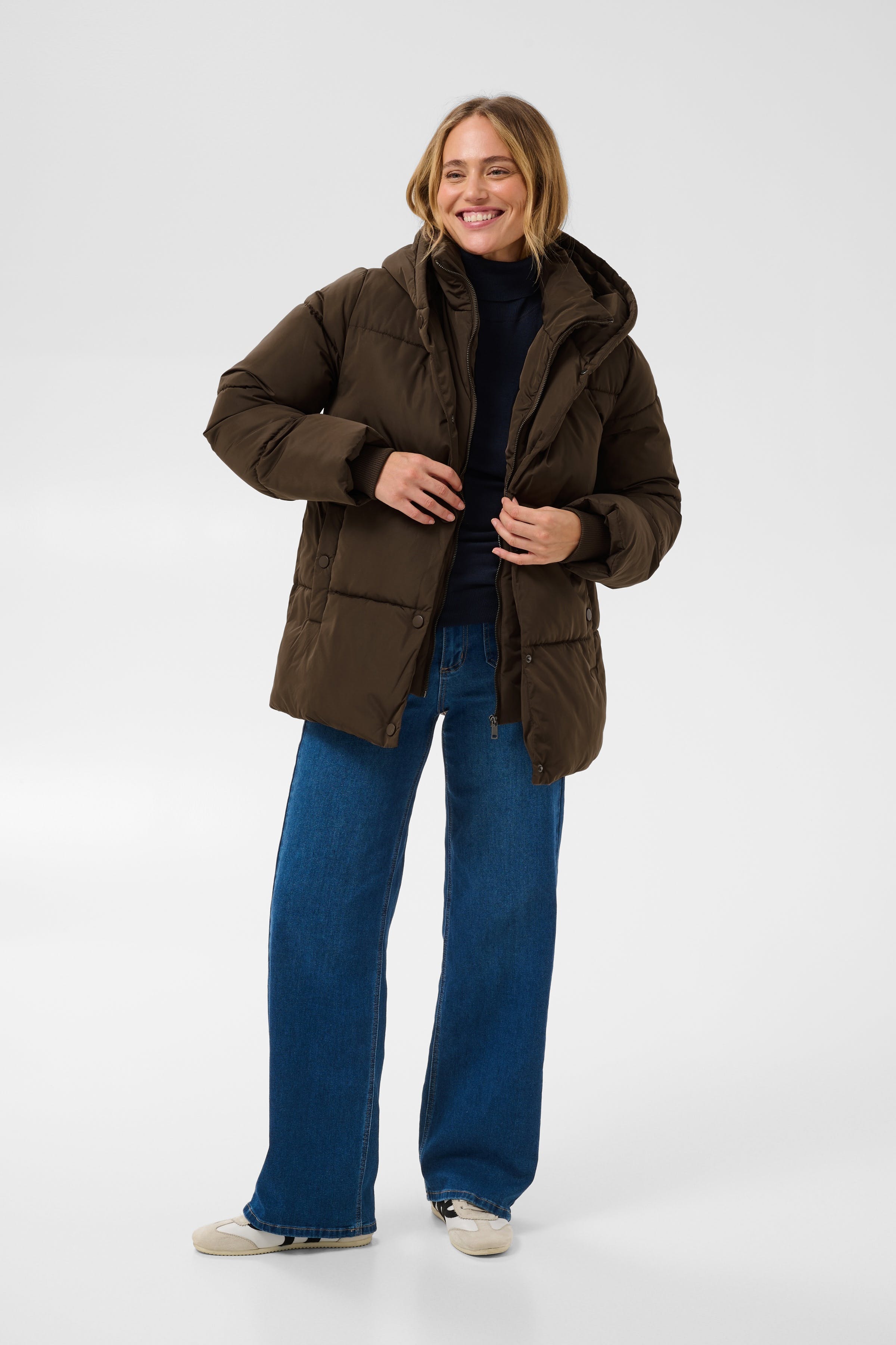 KAyrsa Kåpe LOOKBOOK FRONT 10513020-190912