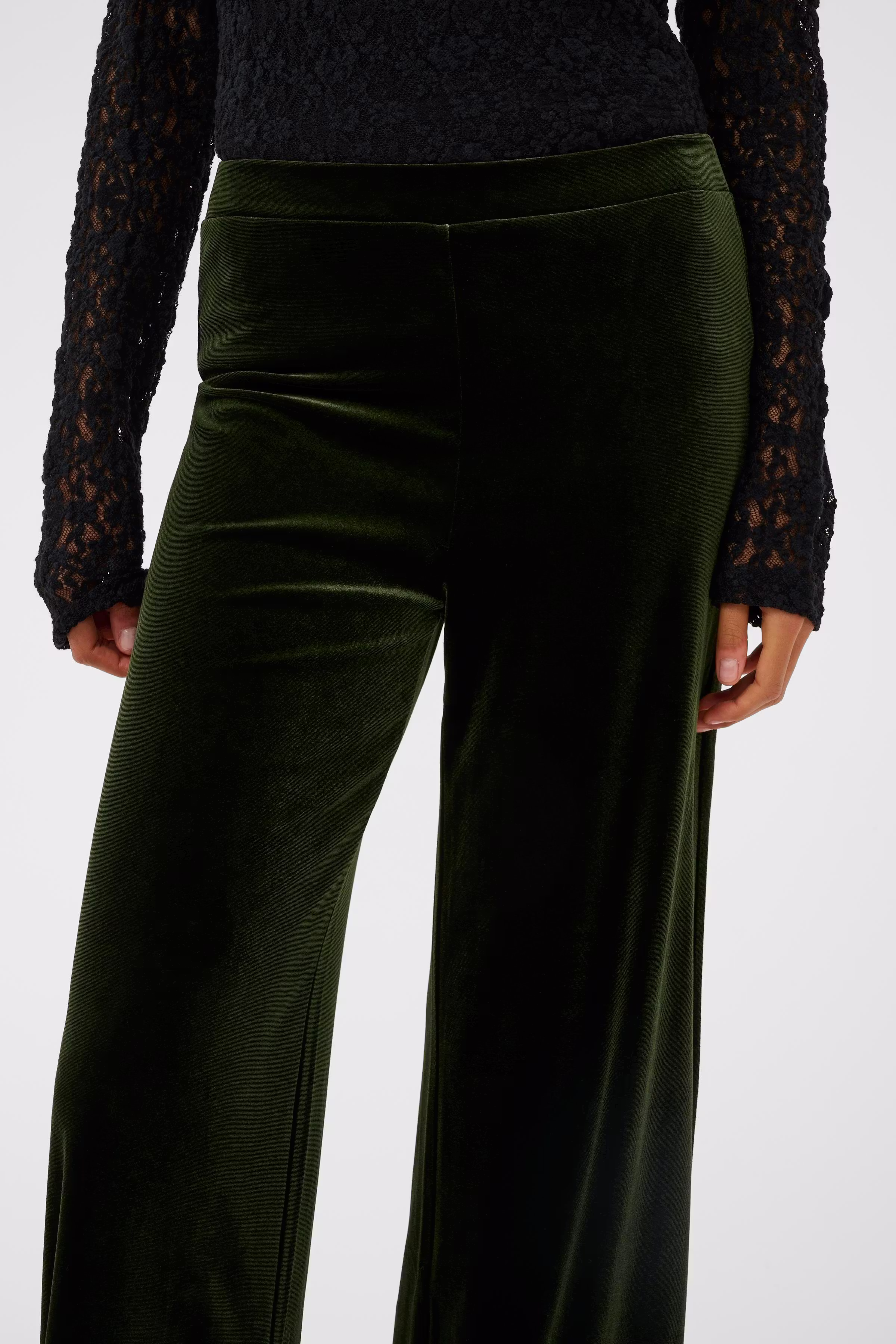 VarlaPW Trousers LOOKBOOK DETAIL 30310185-190509