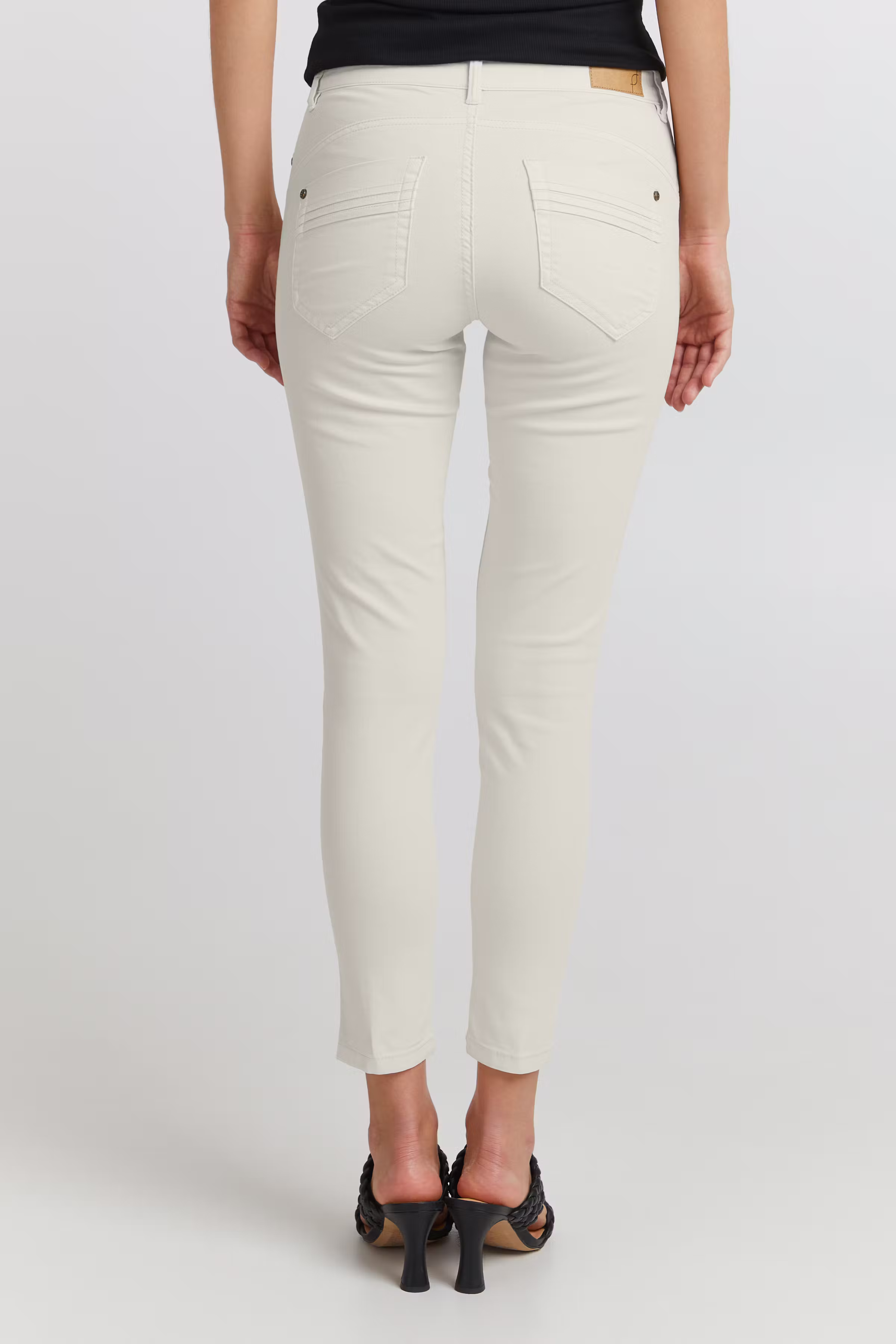 FRFOTWILL Bukser LOOKBOOK BACK 20610422-130905