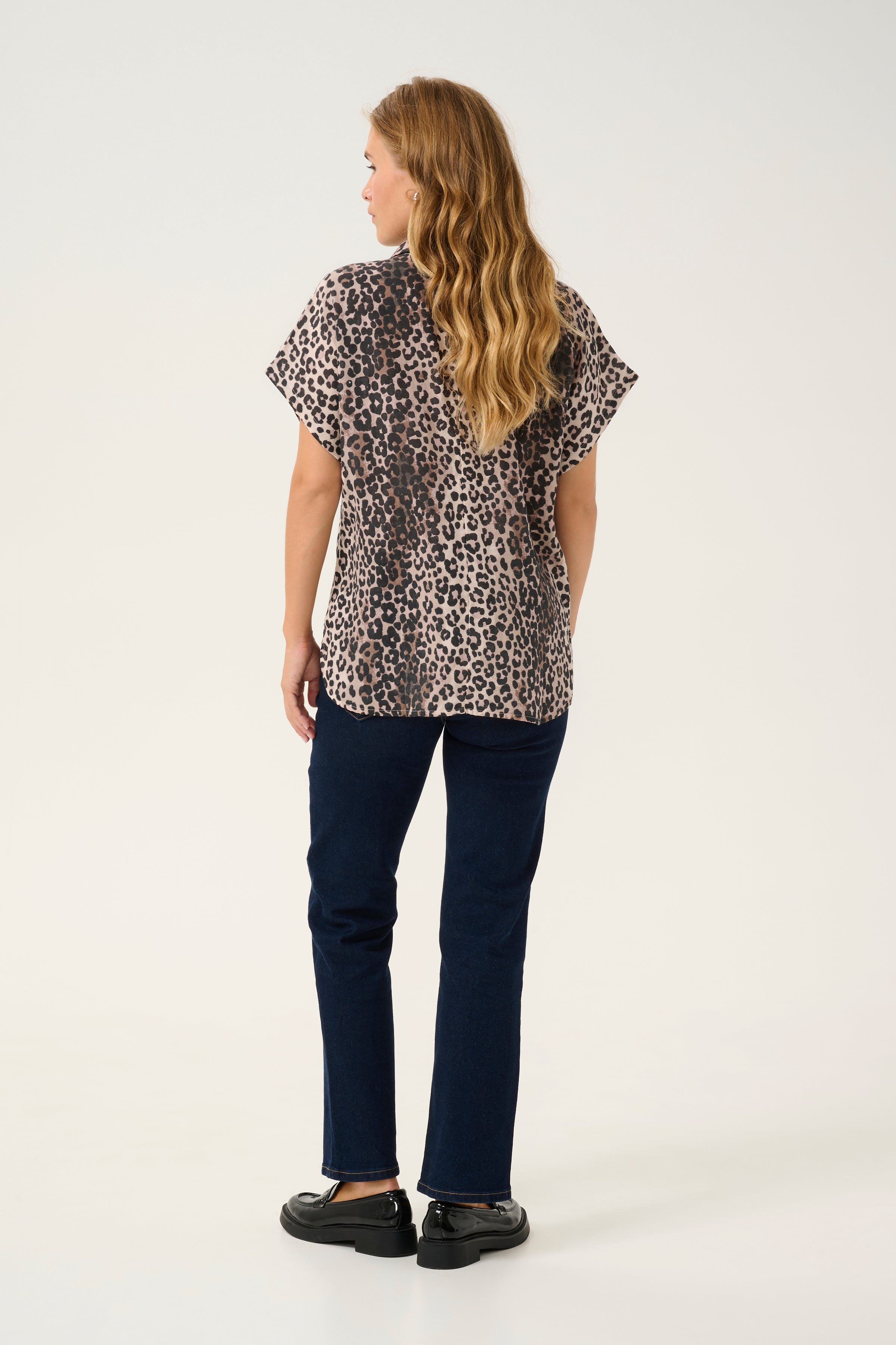 CUmyra Shirt LOOKBOOK BACK 50111558-107355