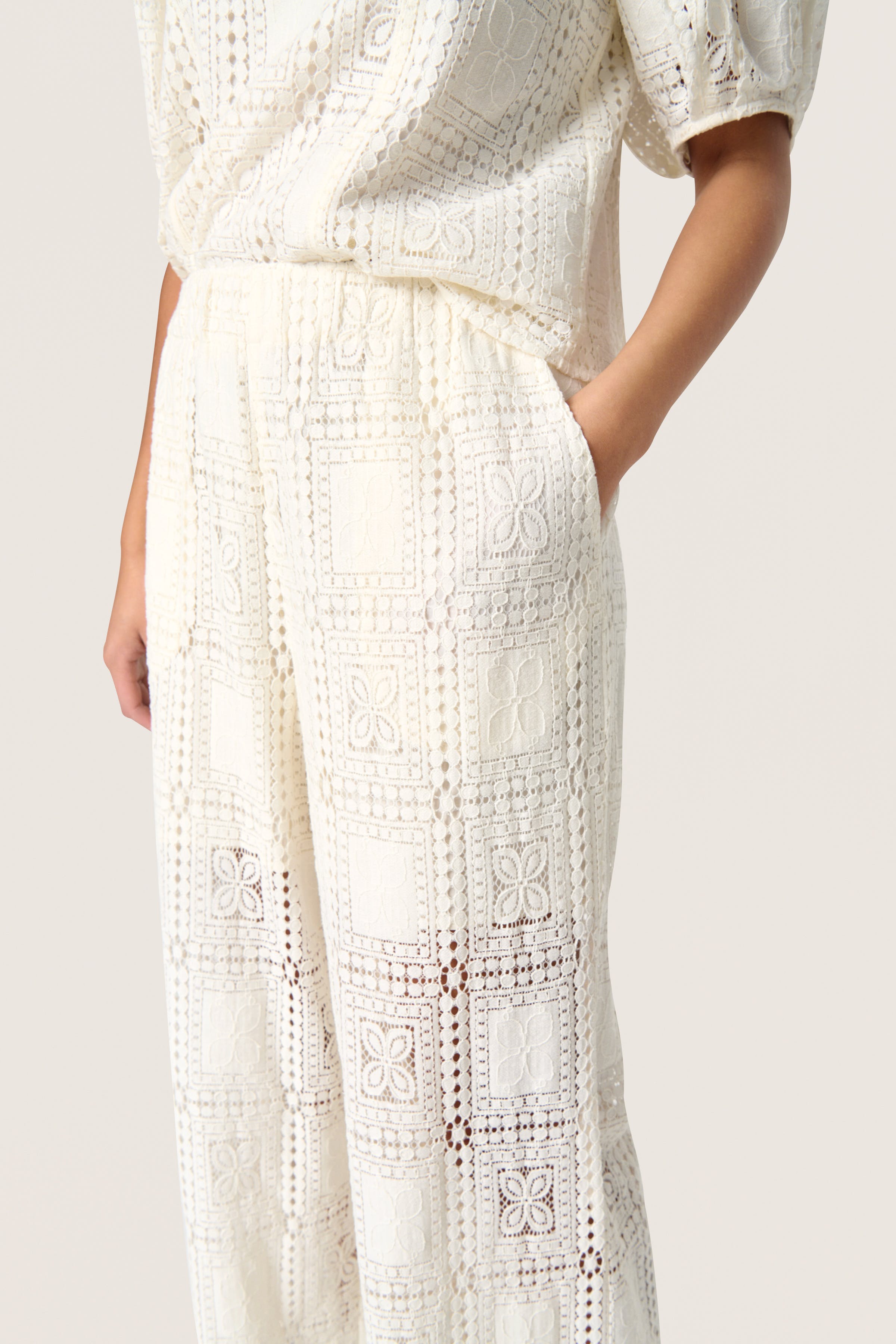 SLCoopelia Byxor LOOKBOOK DETAIL 30408333-110701