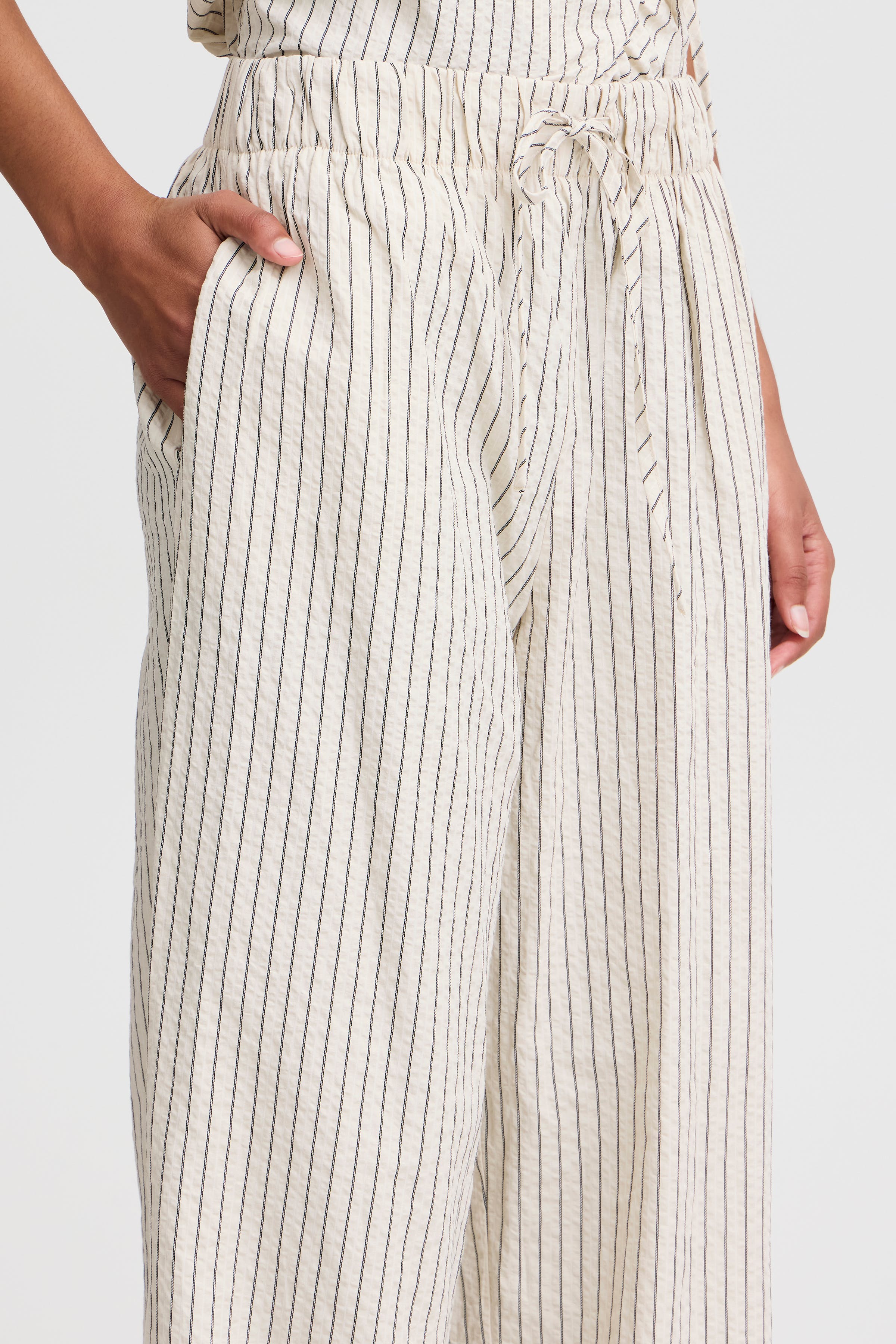 IXKATINKA Trousers LOOKBOOK DETAIL 20123037-124301