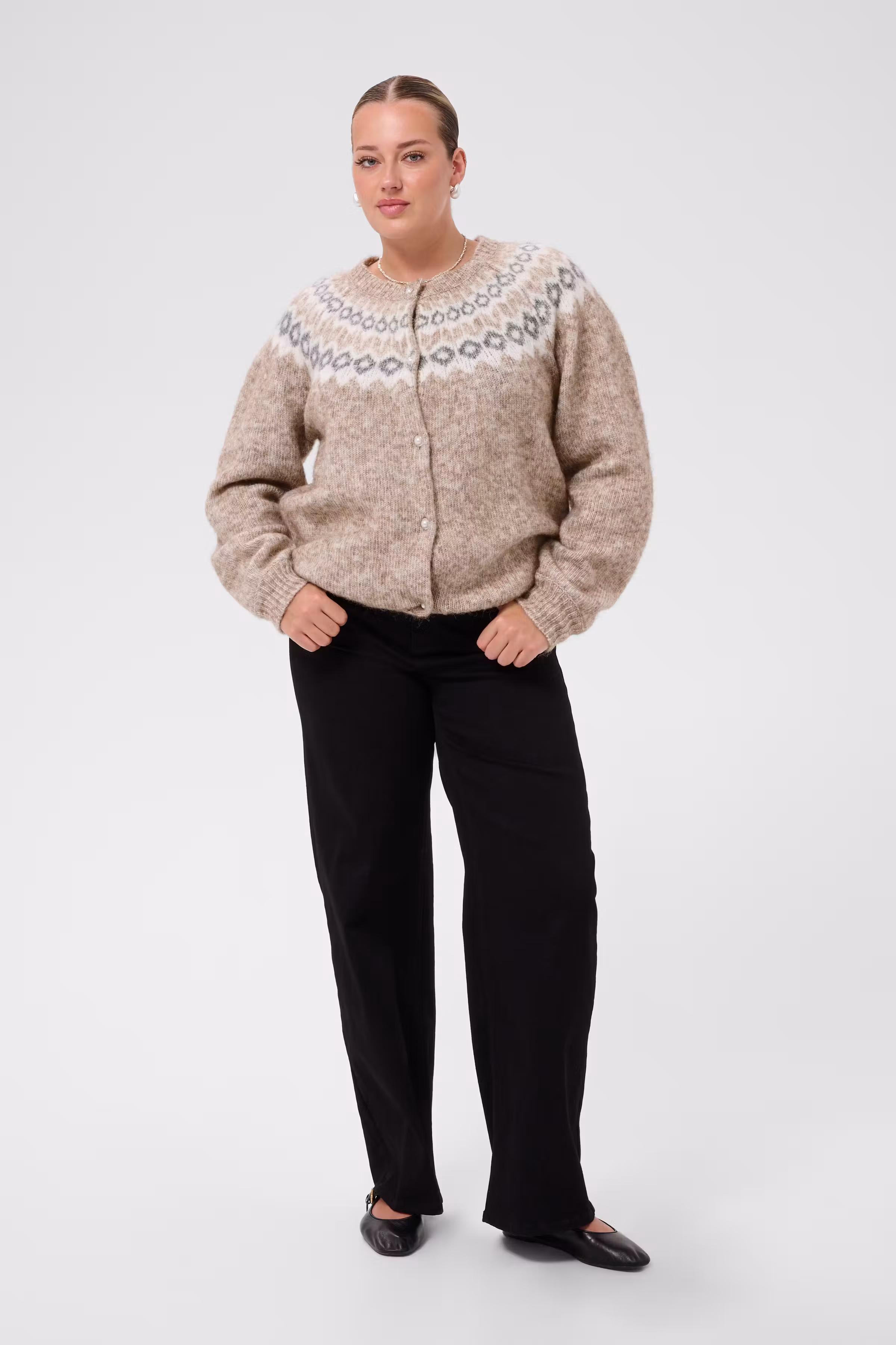 KCbettany Cardigan LOOKBOOK FRONT 10584429-110065