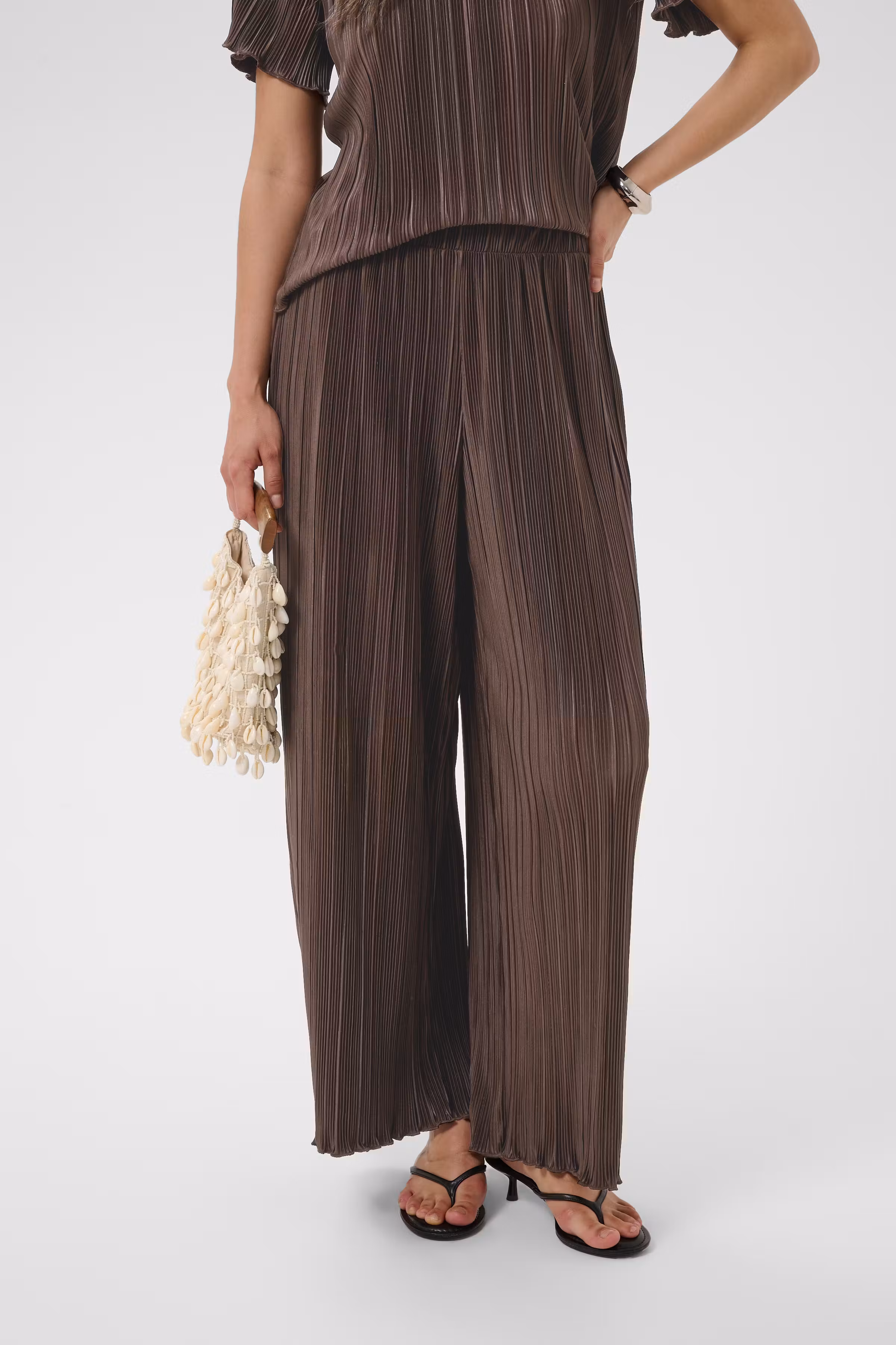 KAines Trousers LOOKBOOK FRONT 10512600-190915
