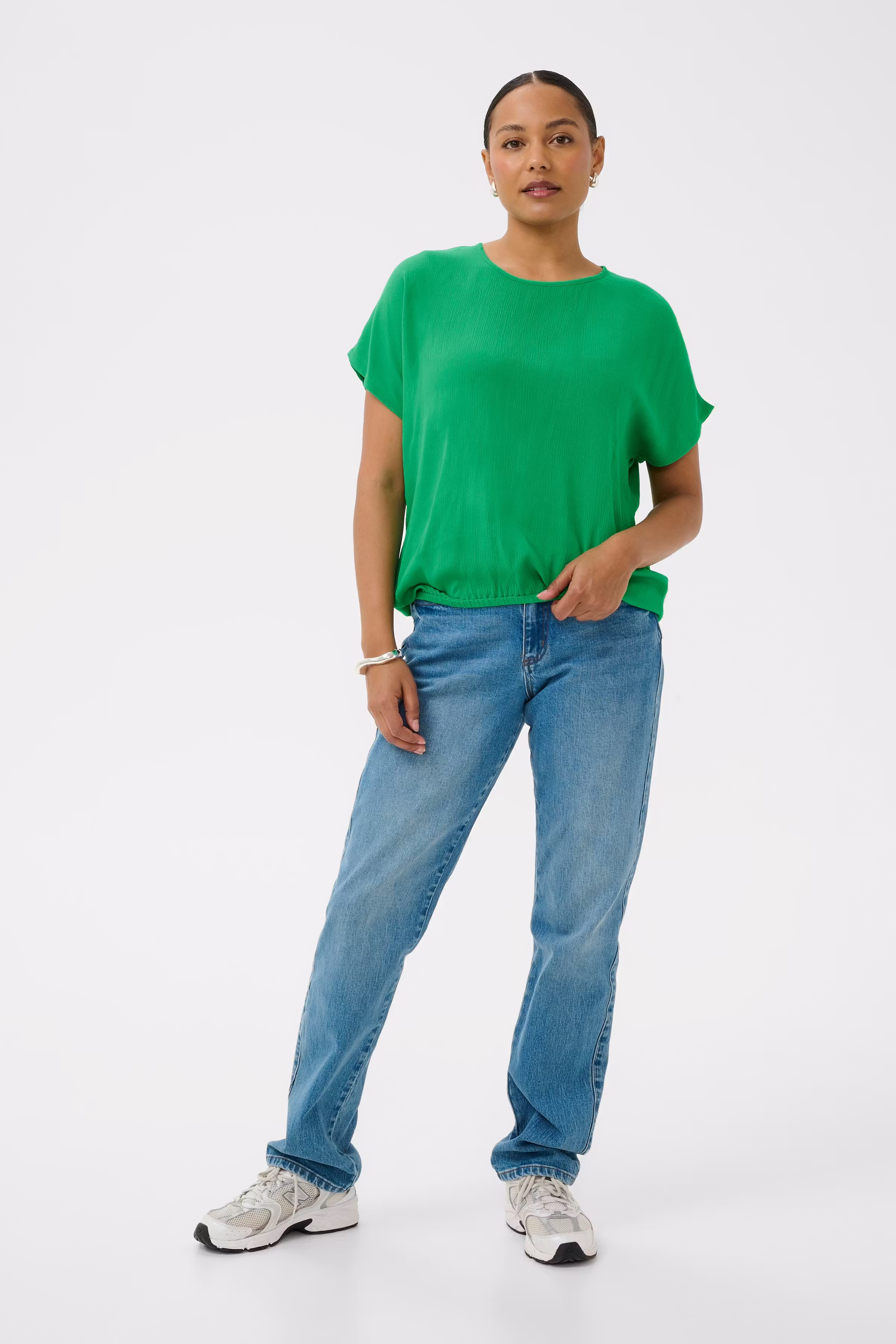 KAamber Blouse LOOKBOOK FRONT 10500781-155534