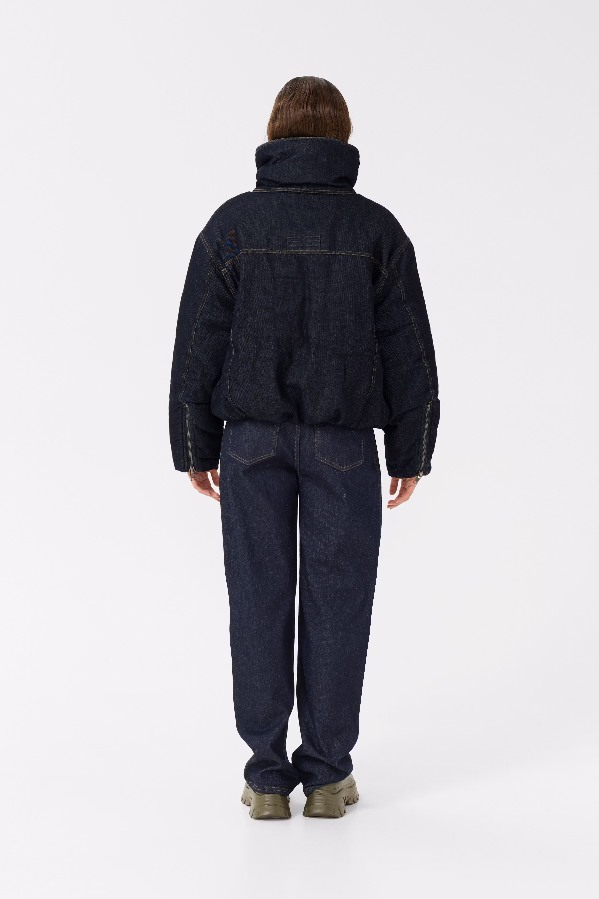 GZrinova Denim puffer jacket LOOKBOOK BACK 10910331-107762
