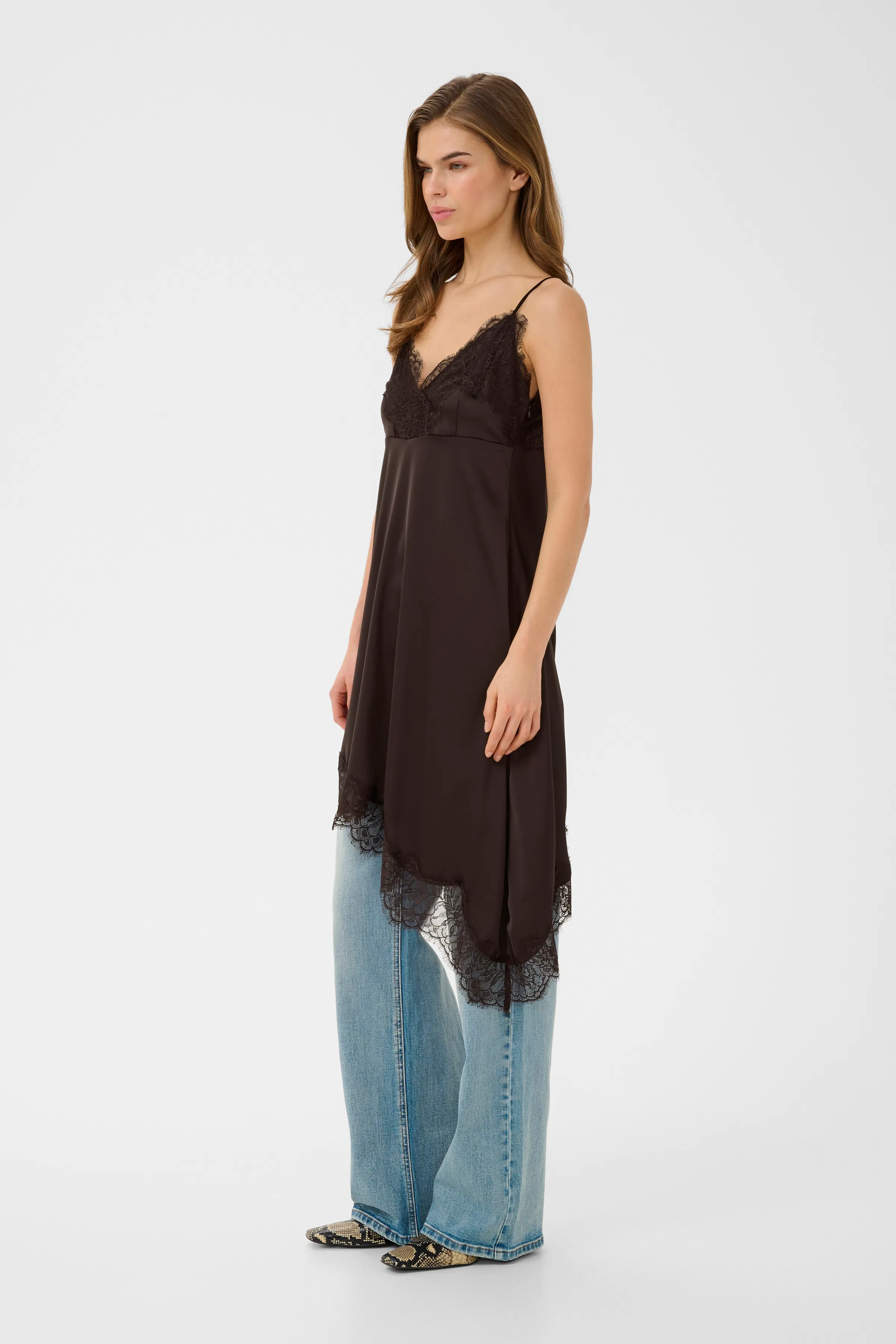 GZlalou Klänning LOOKBOOK FRONT 10911314-191106