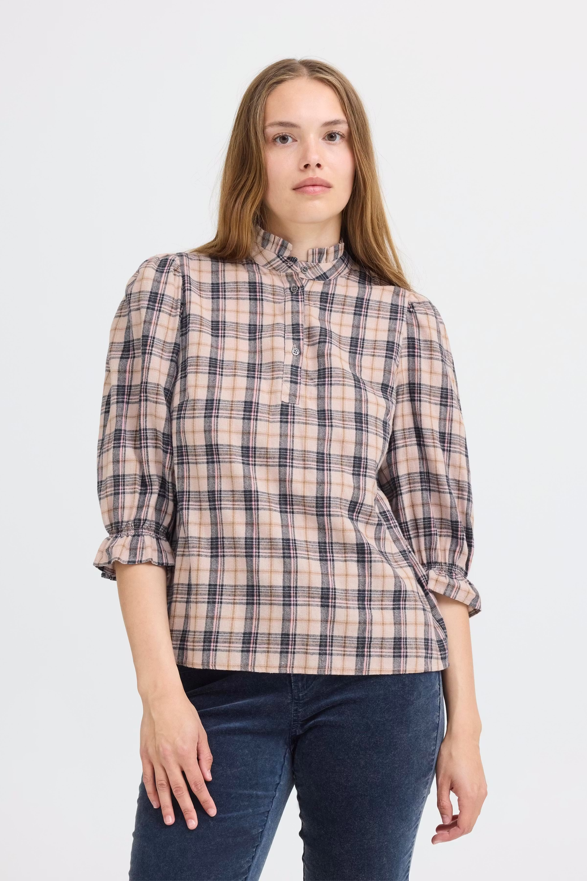 PZEVIE Bluse LOOKBOOK FRONT 50209225-205368