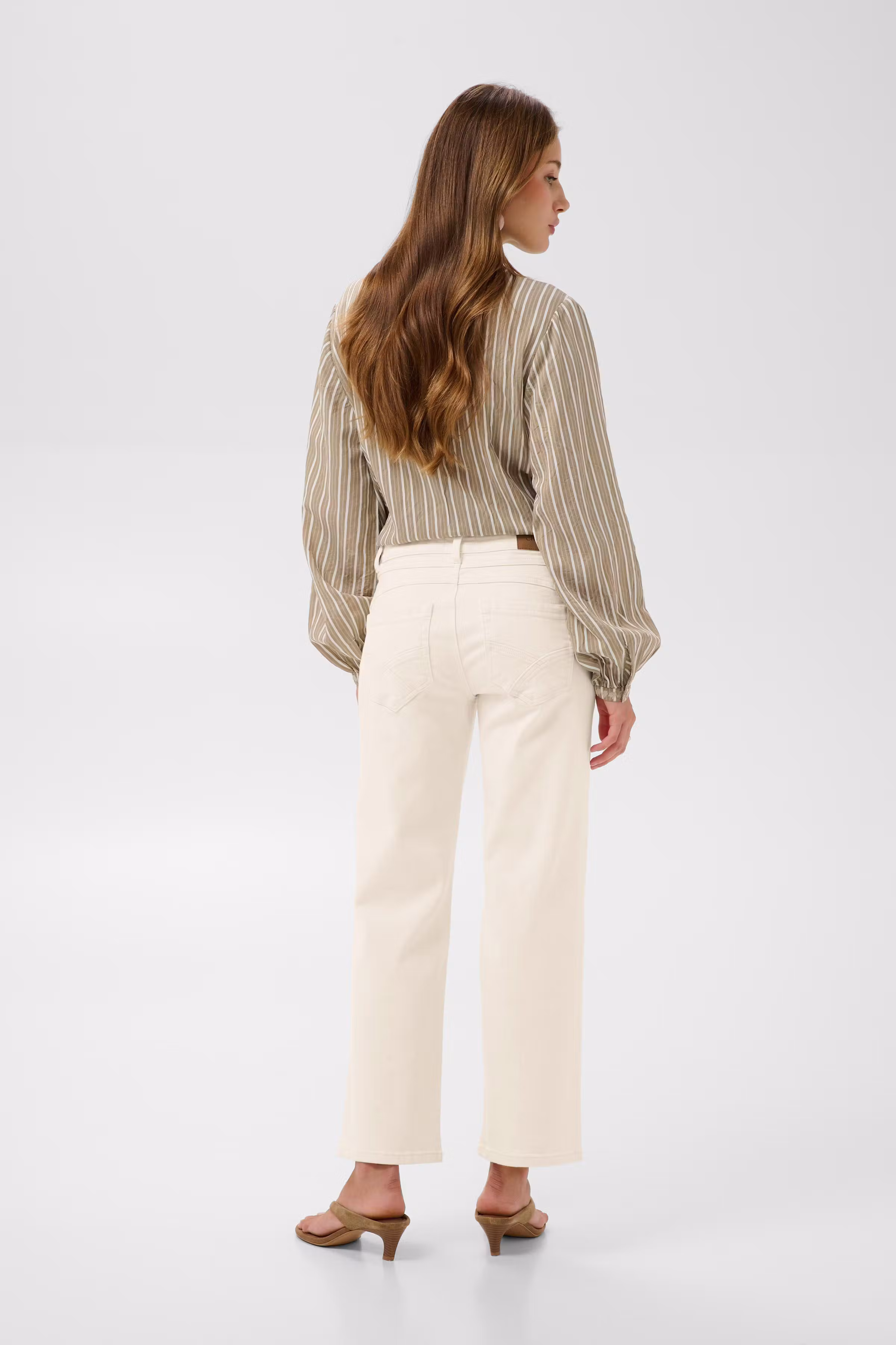 CRNatalia Jeans LOOKBOOK BACK 10614693-101185