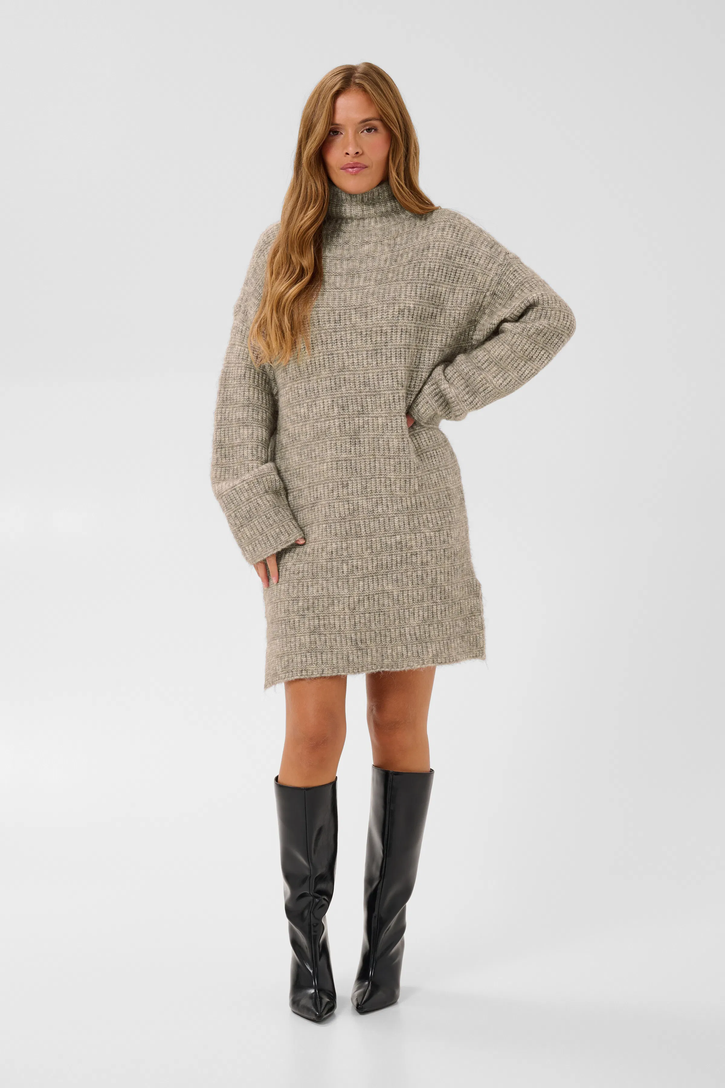 KAkikki Kleid LOOKBOOK FRONT 10512571-1713111