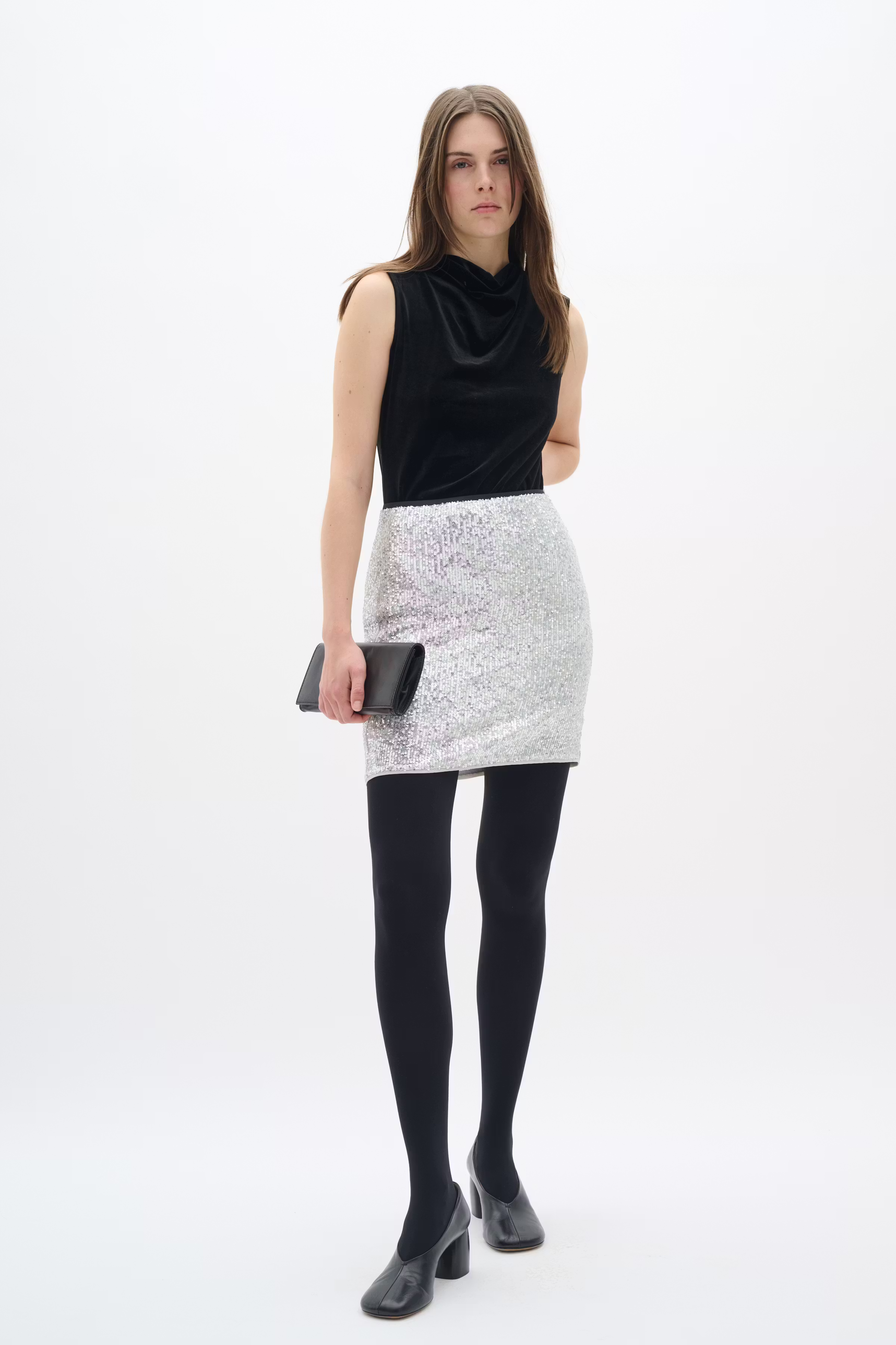 MuccyIW Kjol LOOKBOOK FRONT 30110523-300030