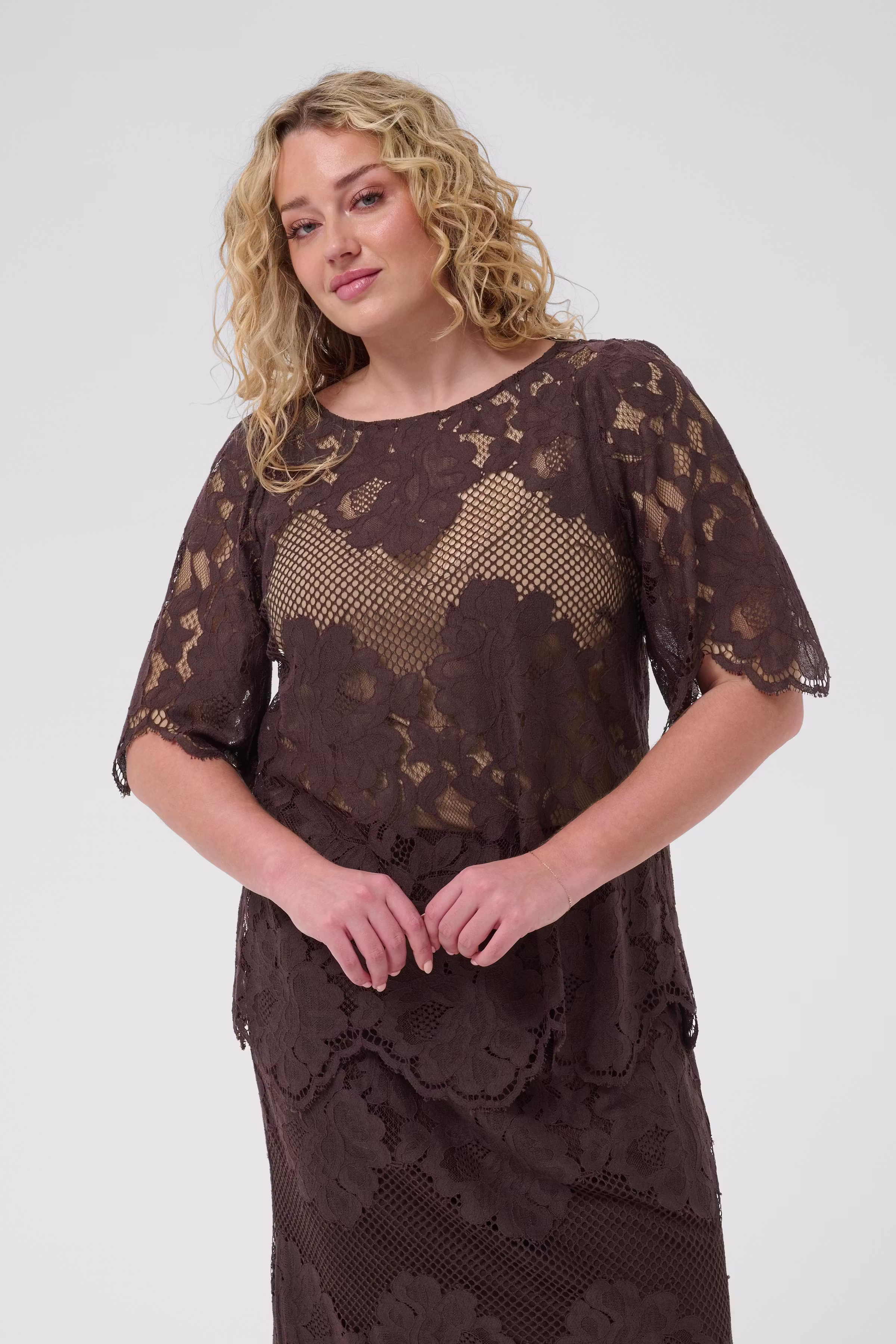 KCcarley LOOKBOOK FRONT 10584274-190915