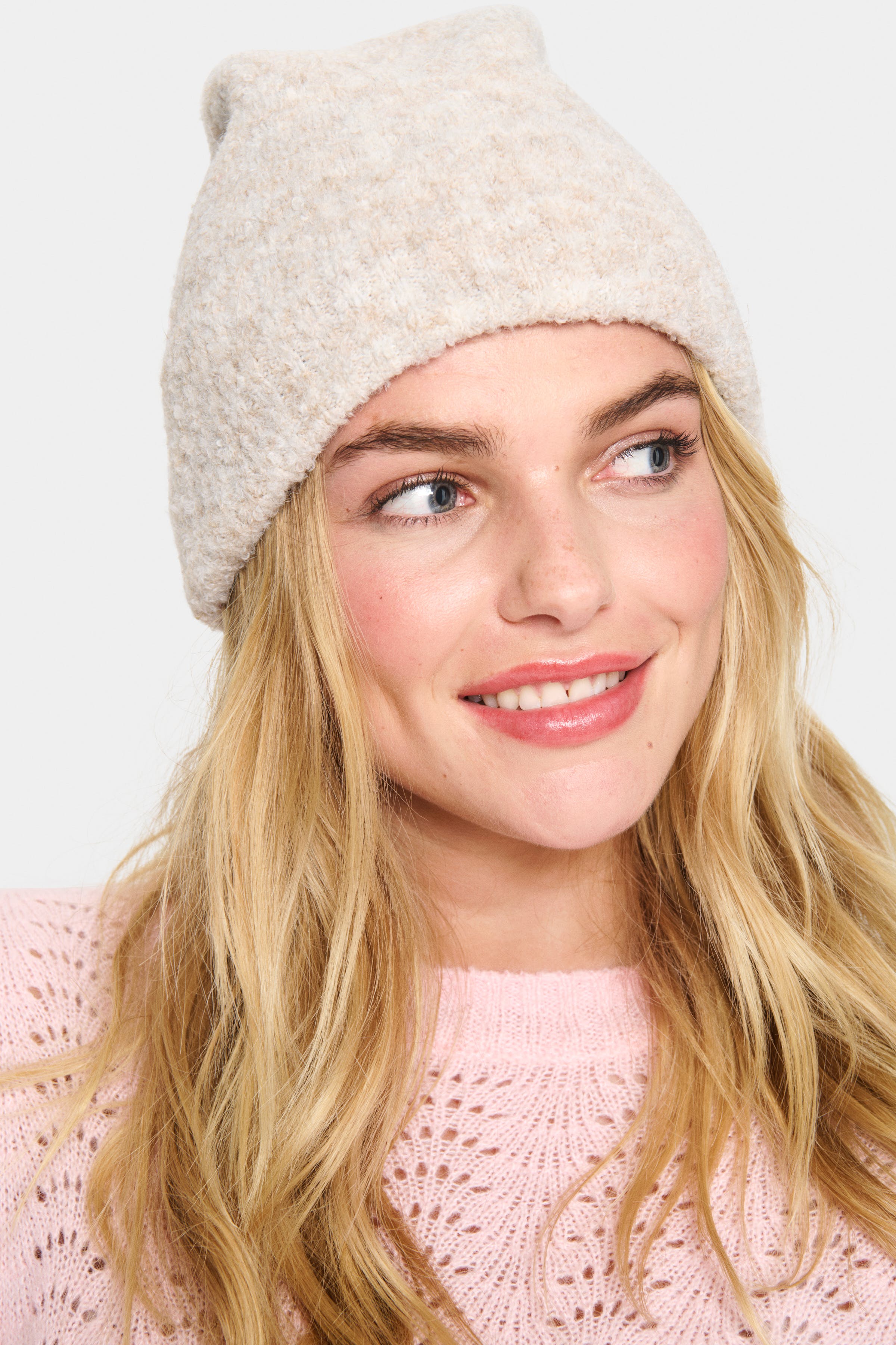 AgitaSZ Hatt LOOKBOOK DETAIL 30514173-130403