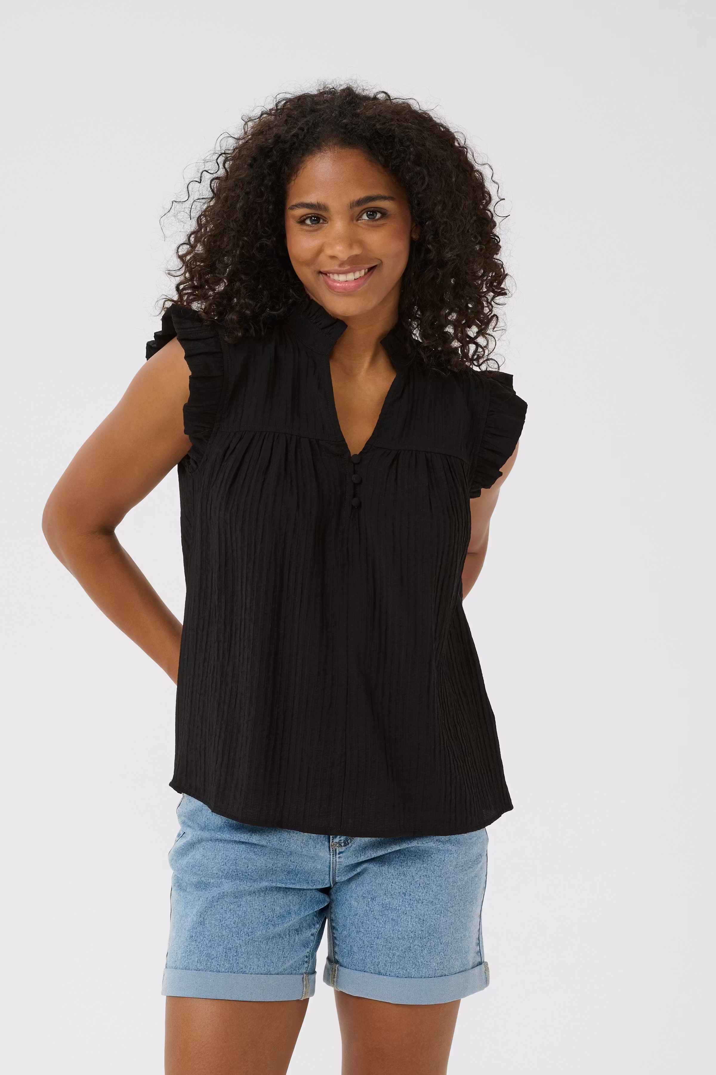 KAliany Blouse LOOKBOOK FRONT 10509993-100121