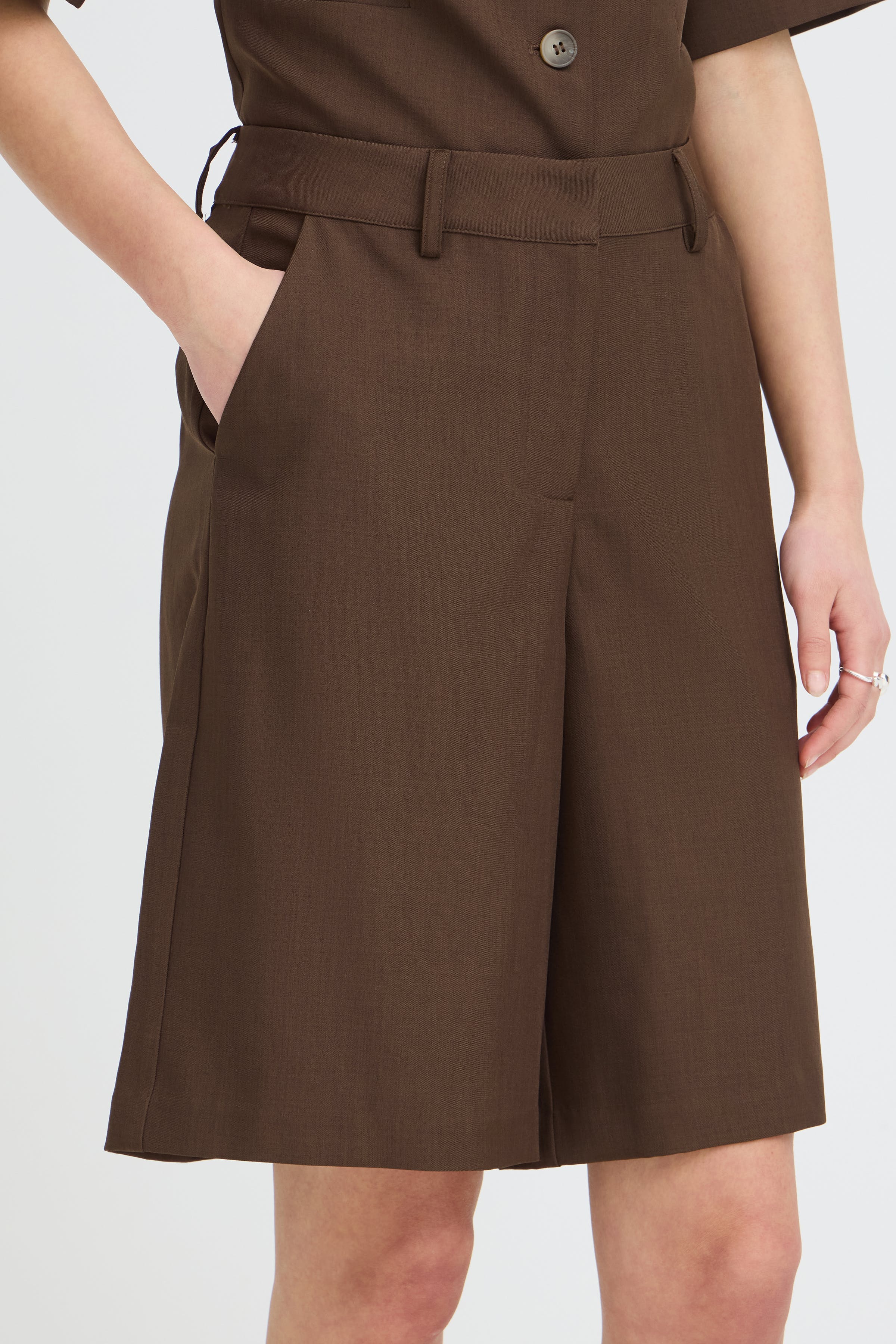 IHFAVA Shorts LOOKBOOK DETAIL 20126276-1908141