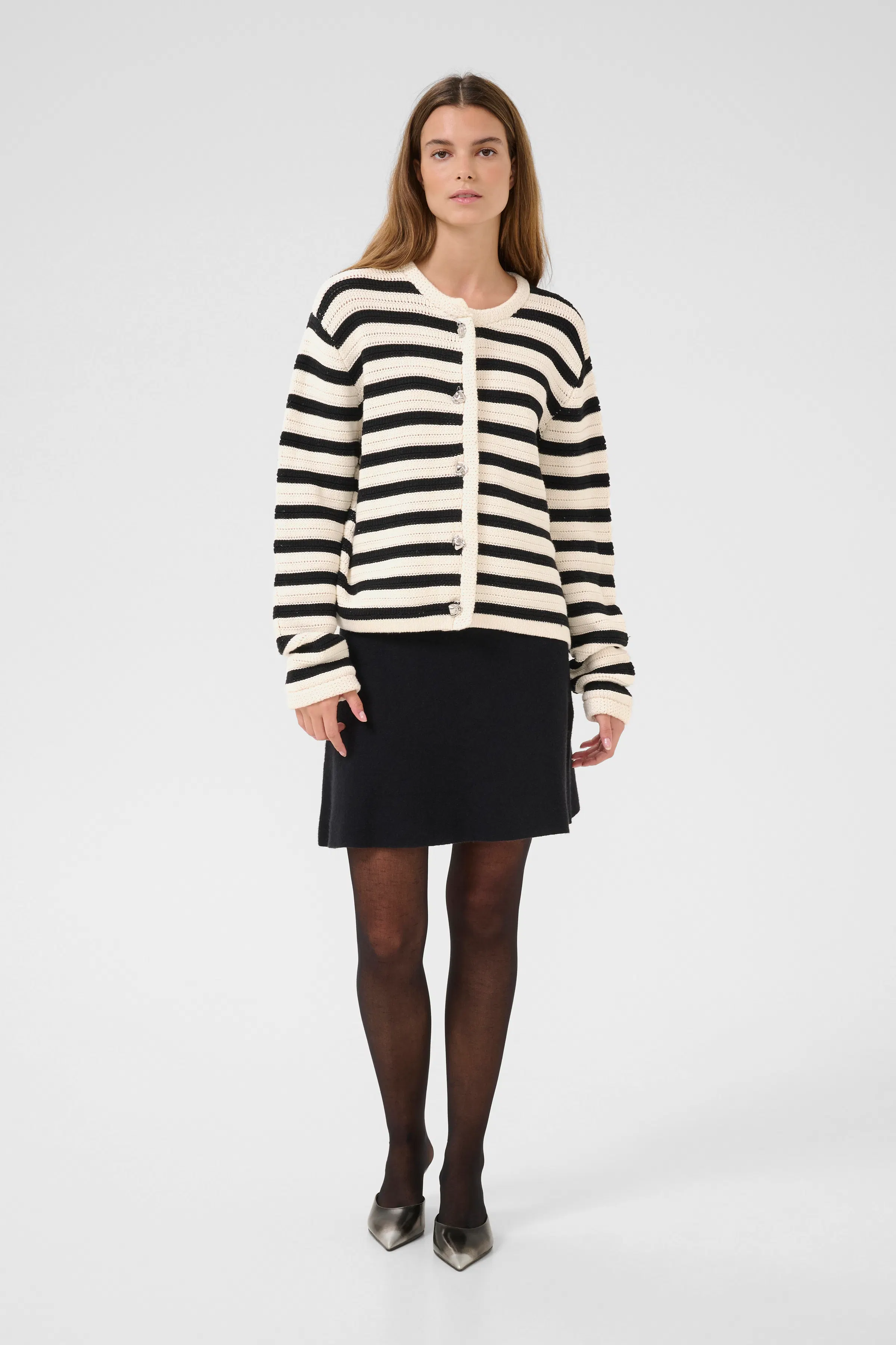 KBUne Cardigan LOOKBOOK FRONT 10105350-194008