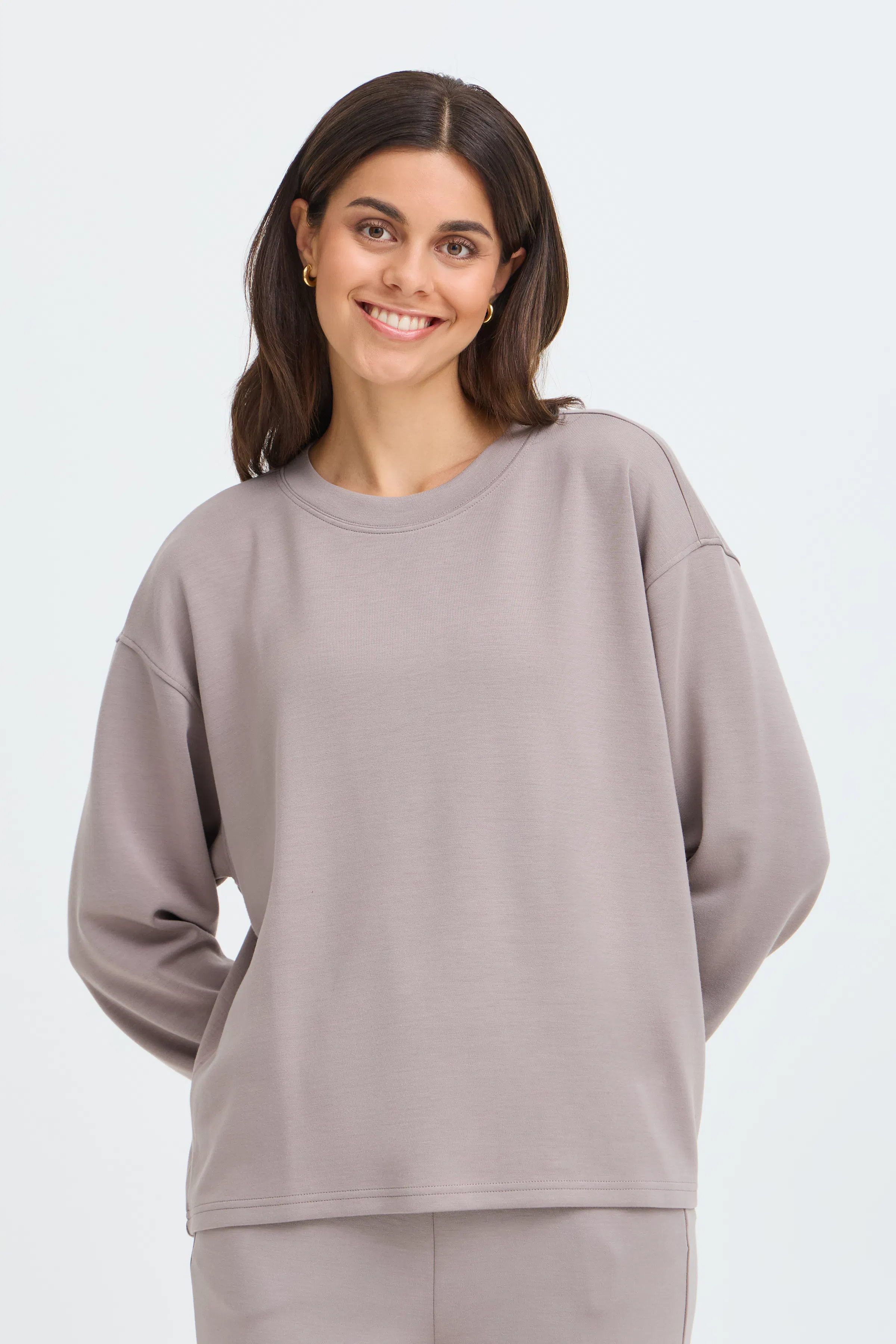 FRAURORA PU 7 Sweatshirt LOOKBOOK FRONT 20615558-181210