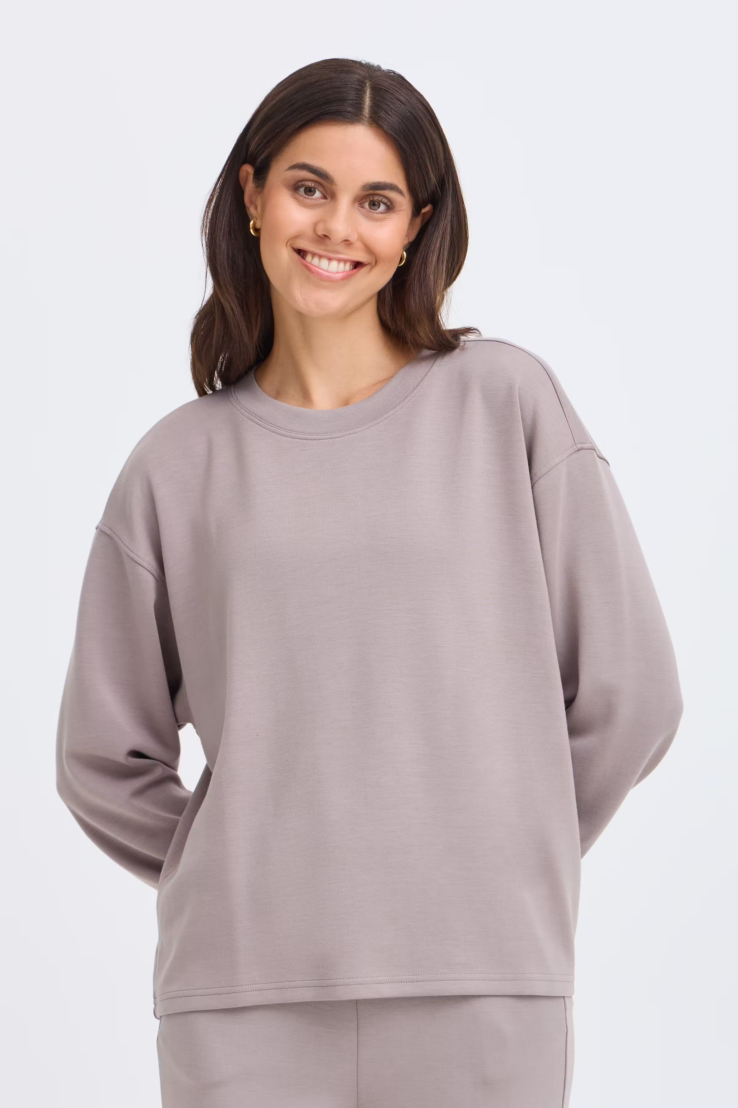FRAURORA PU 7 Sweatshirt LOOKBOOK FRONT 20615558-181210