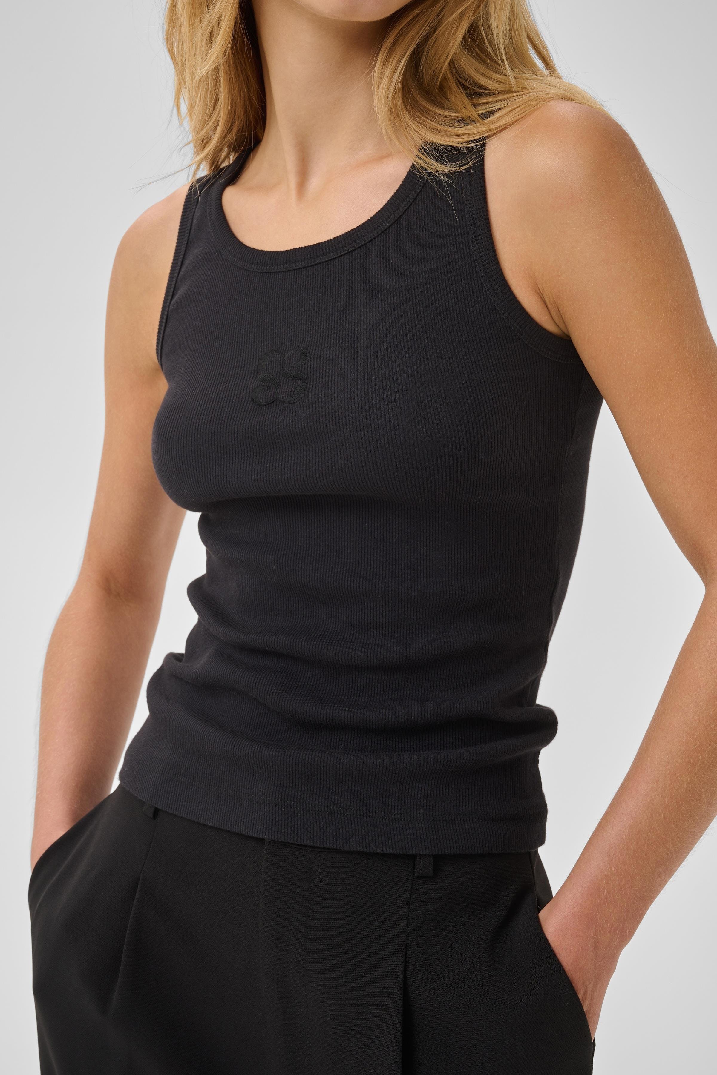08 THE MANDY TOP LOOKBOOK DETAIL 10704858-100031